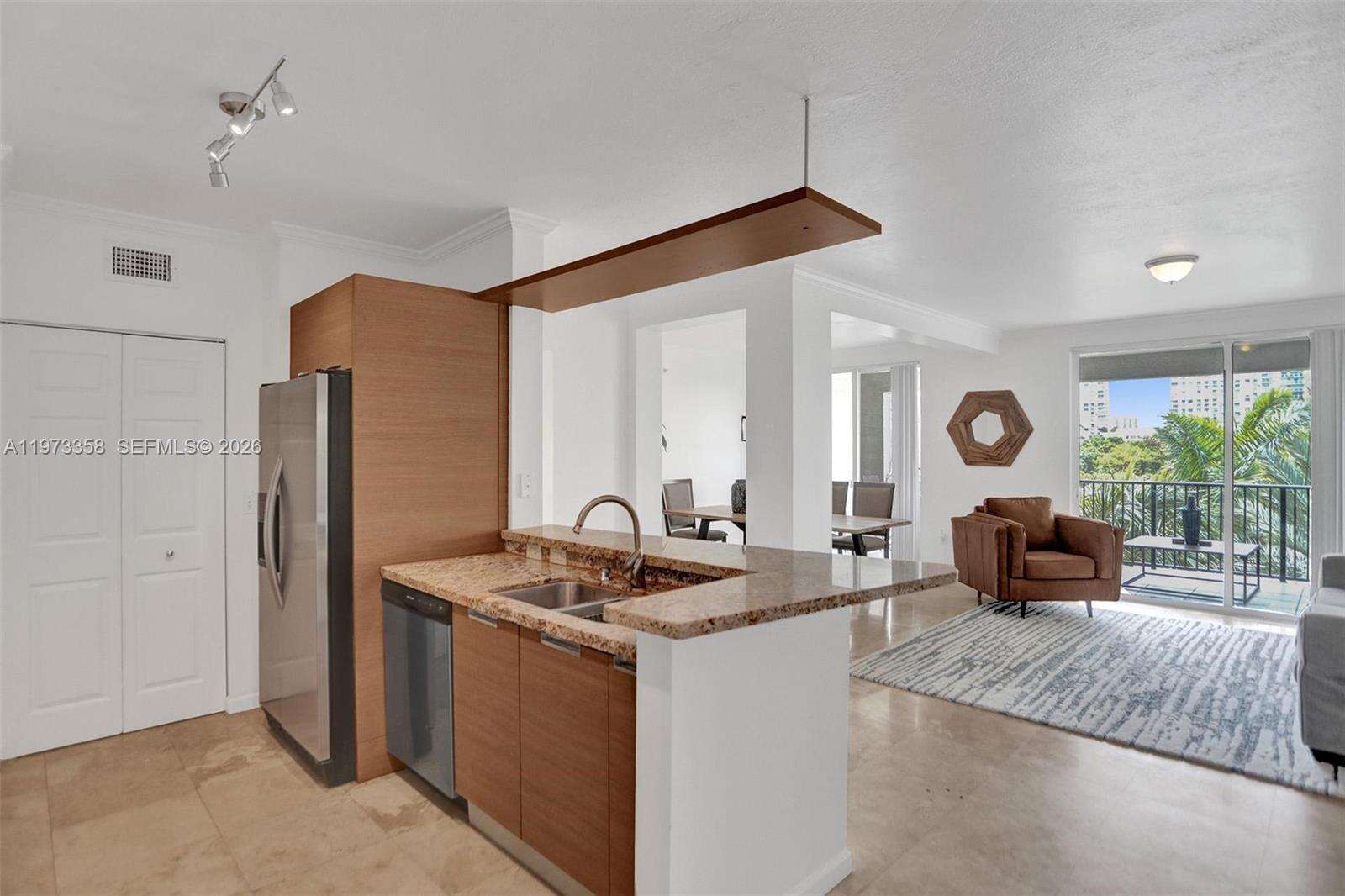 Porto Bellagio at 17100 Bay Rd, Sunny Isles Beach, FL 33160 - For Sale photo 32