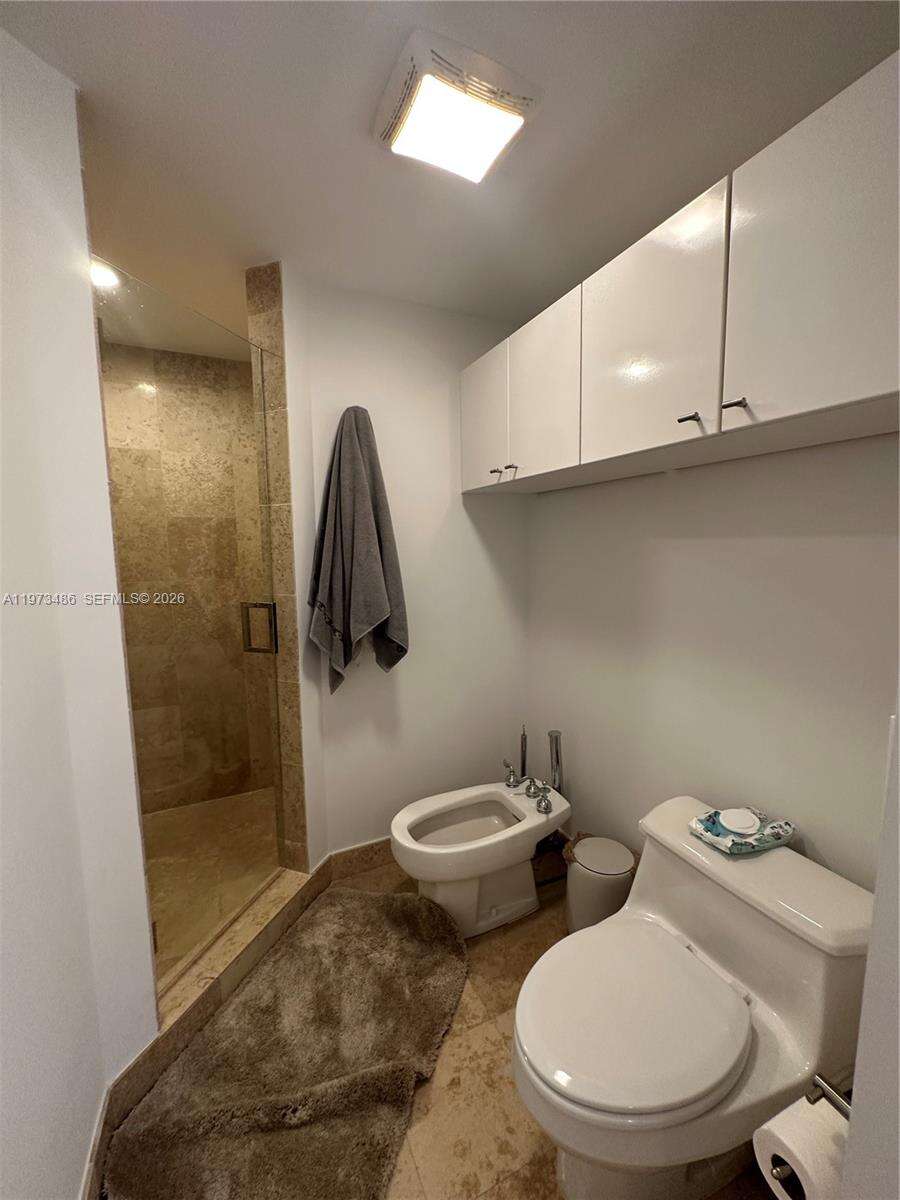 GREEN DIAMOND - 4775 Collins Ave, Miami Beach, FL 33140 | Picture 14