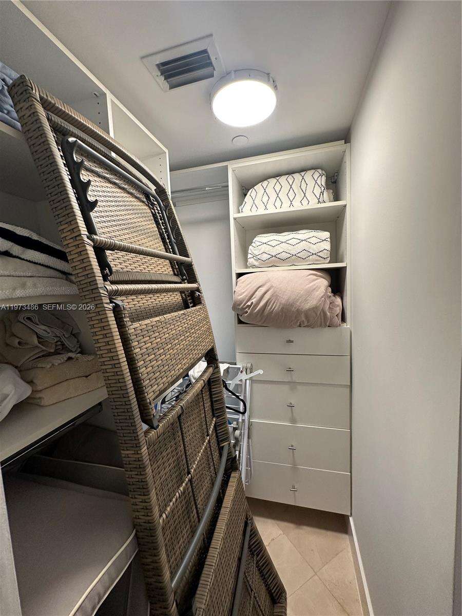 GREEN DIAMOND - 4775 Collins Ave, Miami Beach, FL 33140 | Picture 16