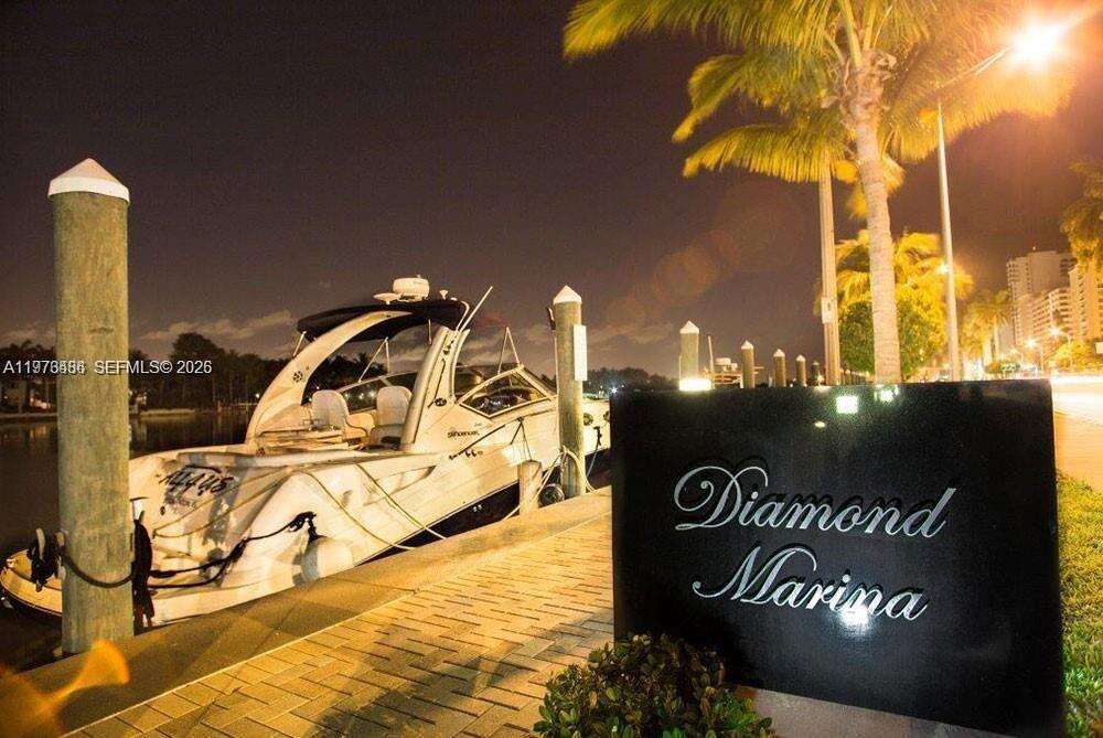 GREEN DIAMOND - 4775 Collins Ave, Miami Beach, FL 33140 | Picture 44