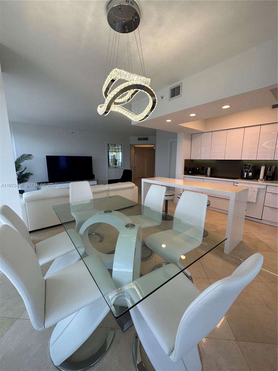 GREEN DIAMOND - 4775 Collins Ave, Miami Beach, FL 33140 | Picture 6