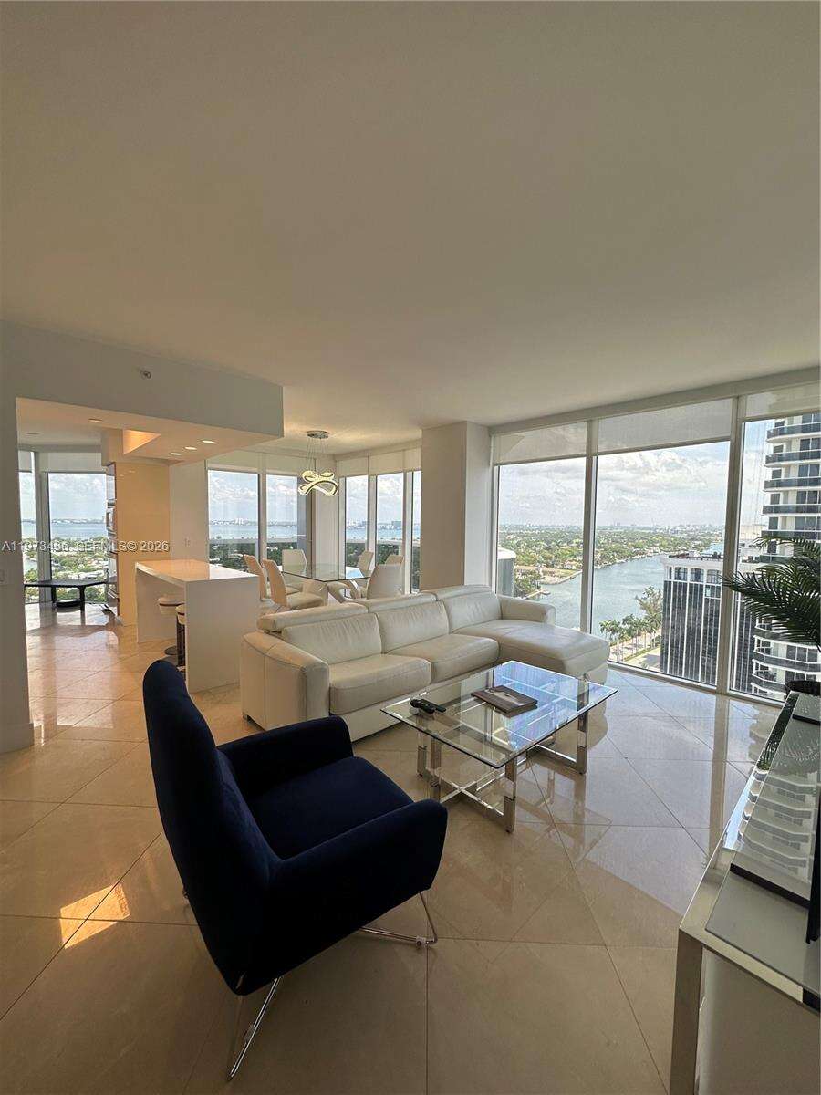 GREEN DIAMOND - 4775 Collins Ave, Miami Beach, FL 33140 | Picture 7