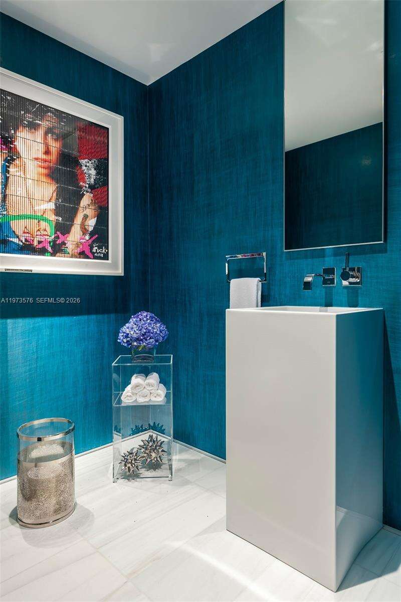 321 OCEAN - 321 Ocean Dr, Miami Beach, FL 33139 | Picture 9