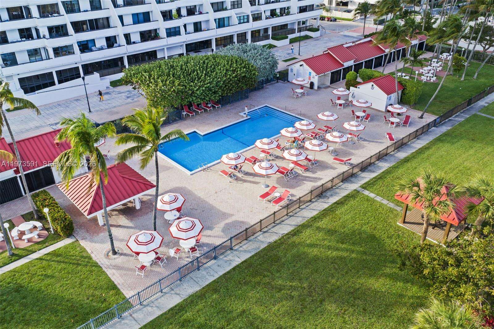 Club Atlantis at 2555 Collins Ave, Miami Beach, FL 33140 - For Sale photo 41