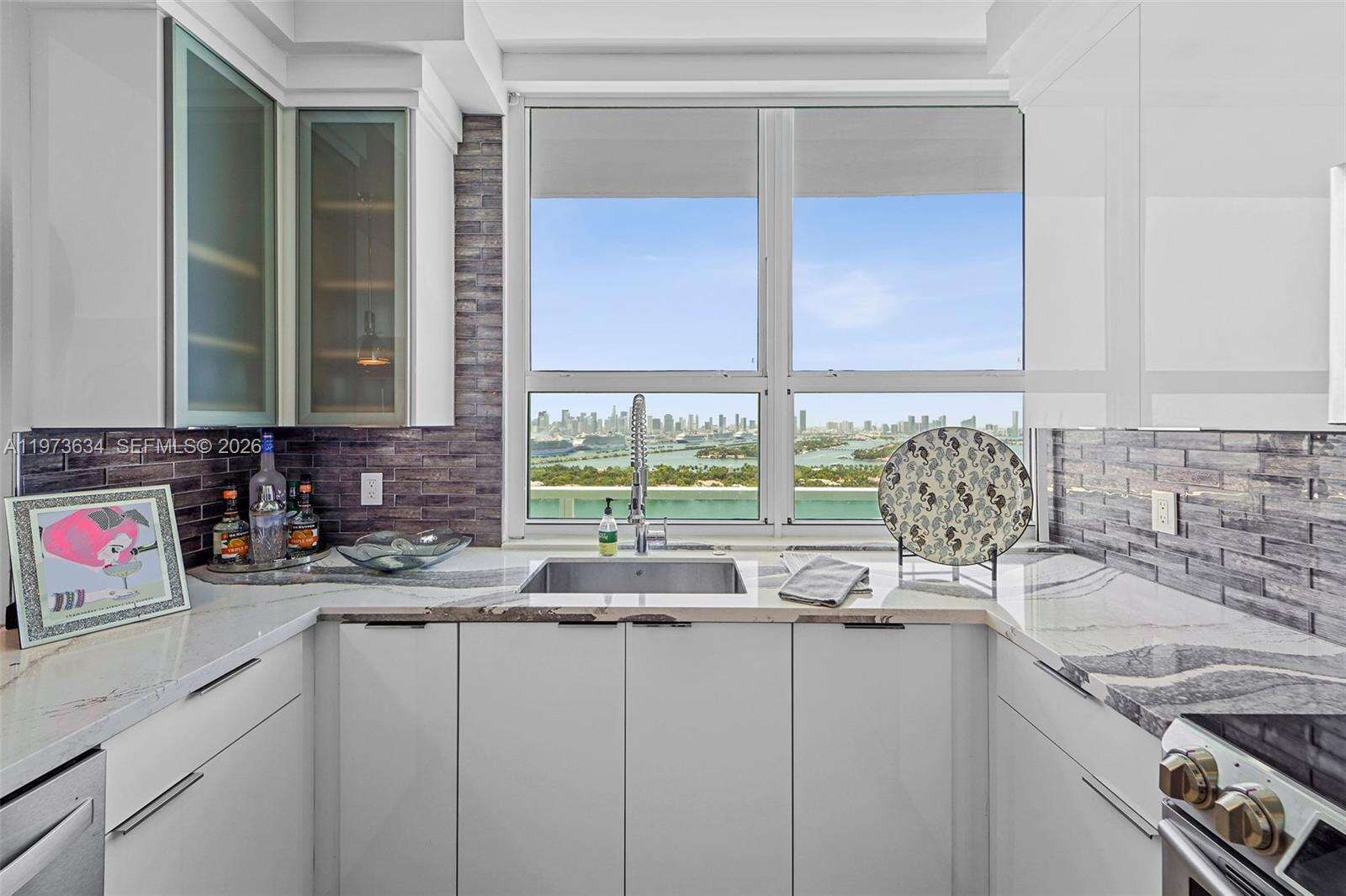 THE FLORIDIAN - 650 W Ave, Miami Beach, FL 33139 | Picture 12