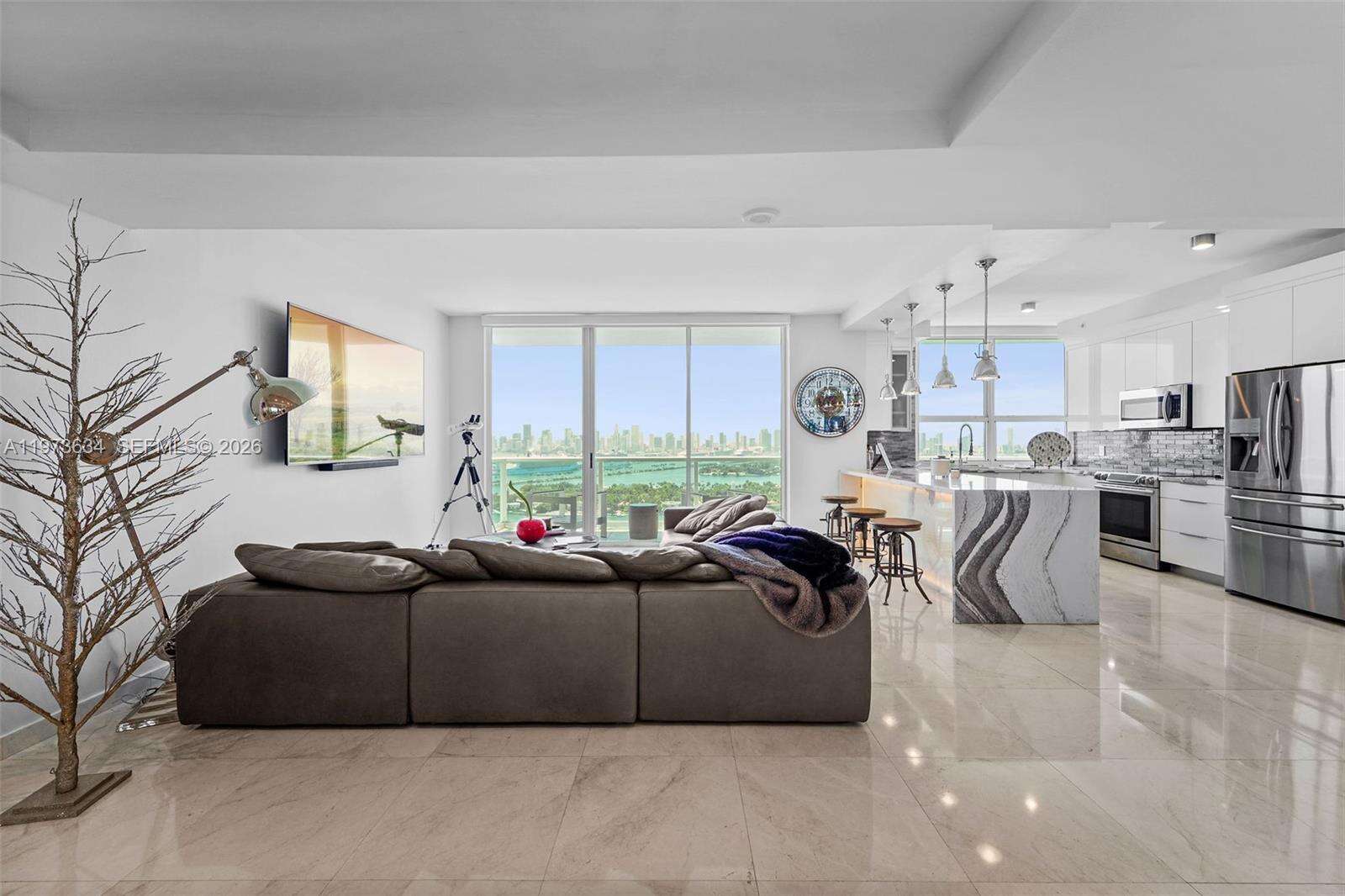 THE FLORIDIAN - 650 W Ave, Miami Beach, FL 33139 | Picture 4