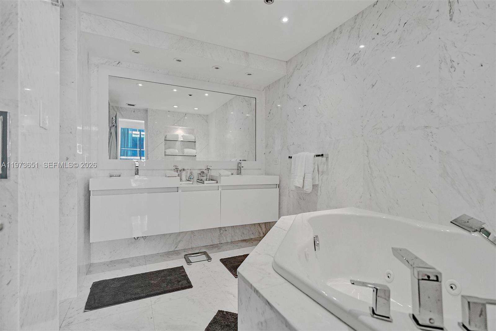 KENILWORTH - 10205 Collins Ave, Bal Harbour, FL 33154 | Picture 38