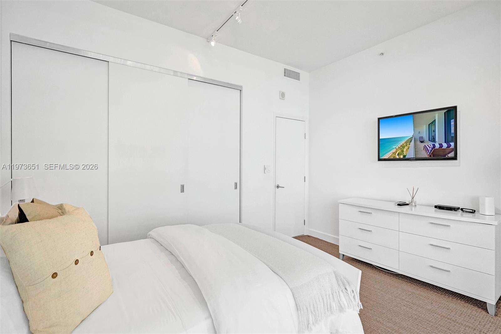 KENILWORTH - 10205 Collins Ave, Bal Harbour, FL 33154 | Picture 52