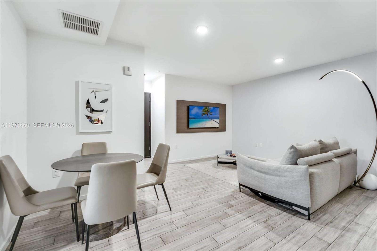 The Elser at 398 5 St, Miami, FL 33132 - For Sale photo 5