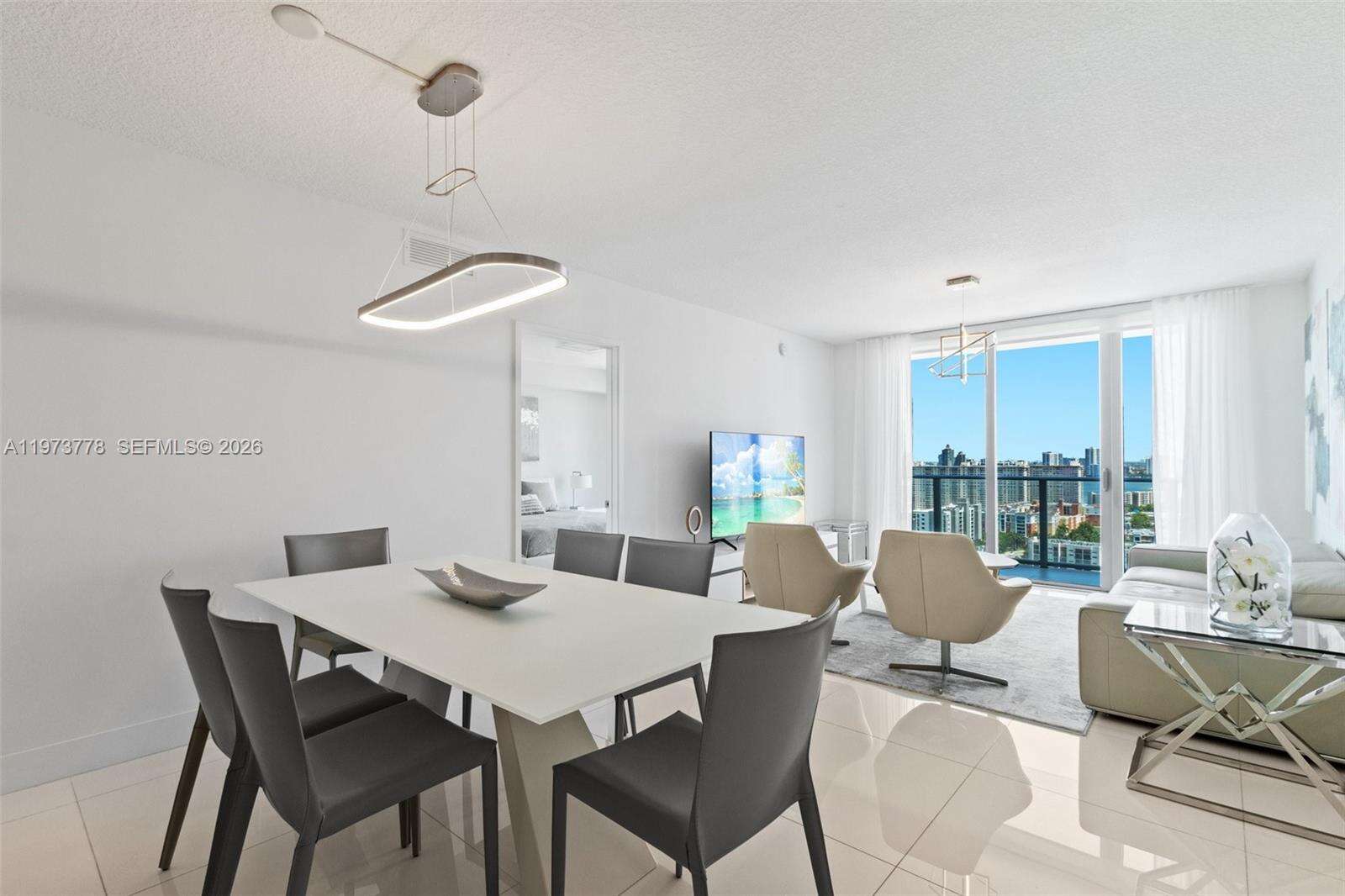 PARQUE TOWERS - 300 Sunny Isles Blvd, Sunny Isles Beach, FL 33160 | Picture 3