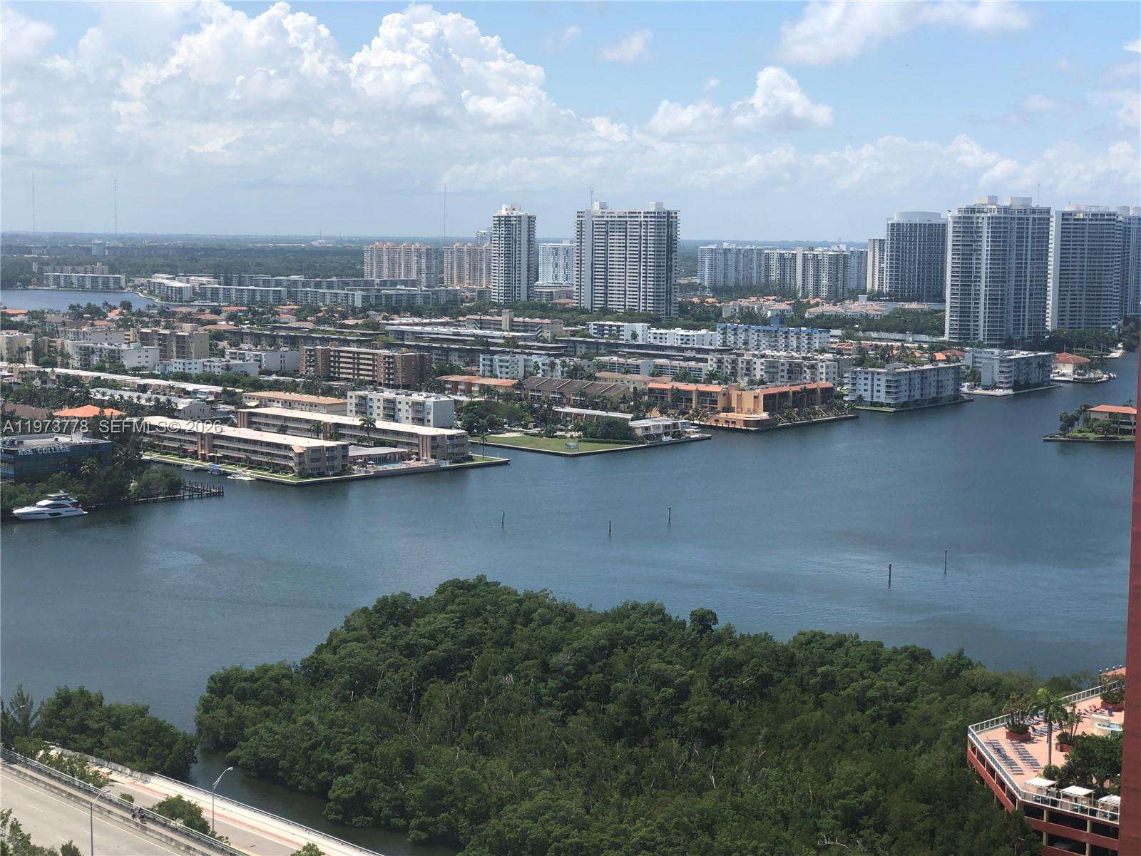 PARQUE TOWERS - 300 Sunny Isles Blvd, Sunny Isles Beach, FL 33160 | Picture 22