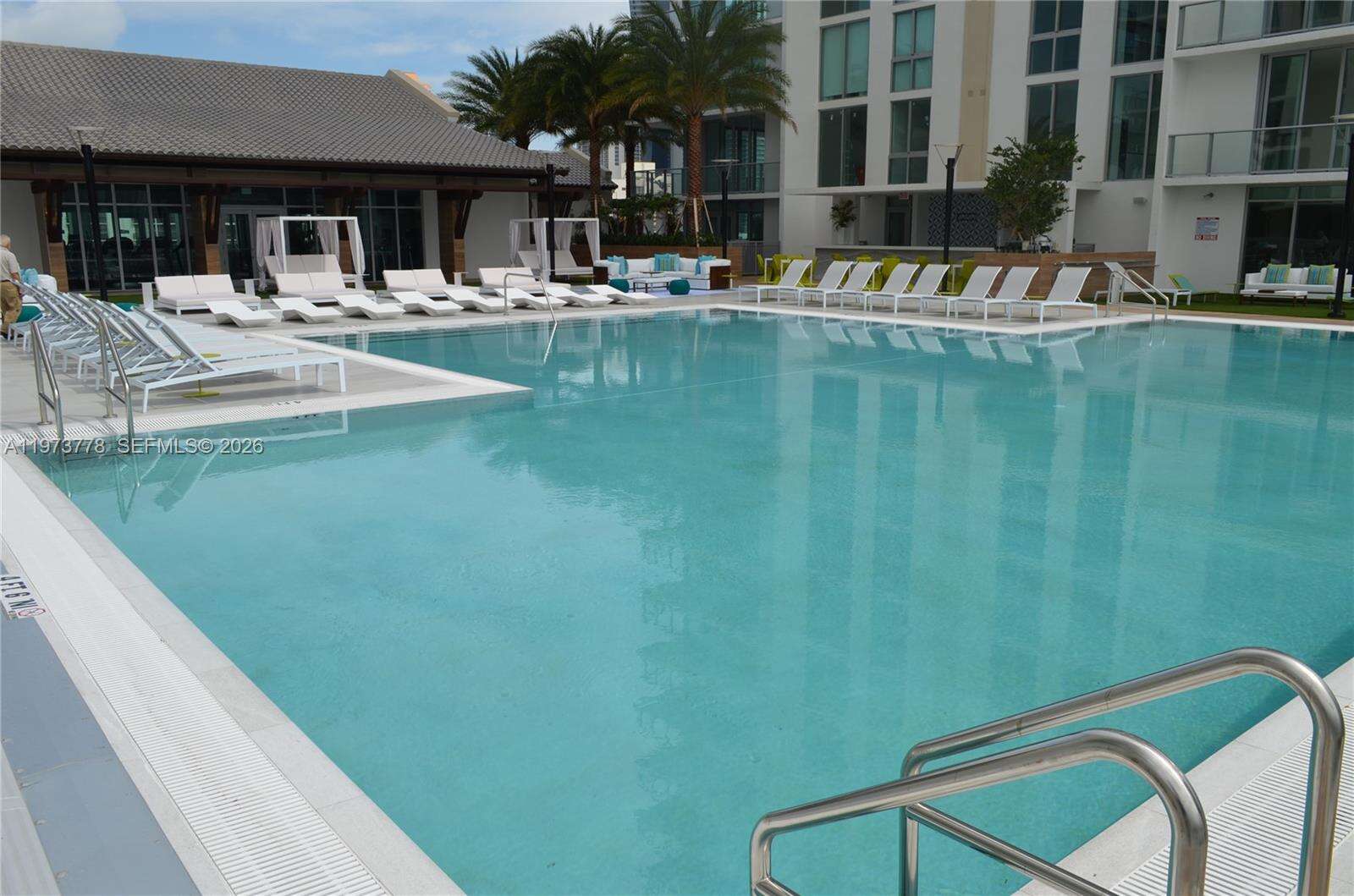 PARQUE TOWERS - 300 Sunny Isles Blvd, Sunny Isles Beach, FL 33160 | Picture 38