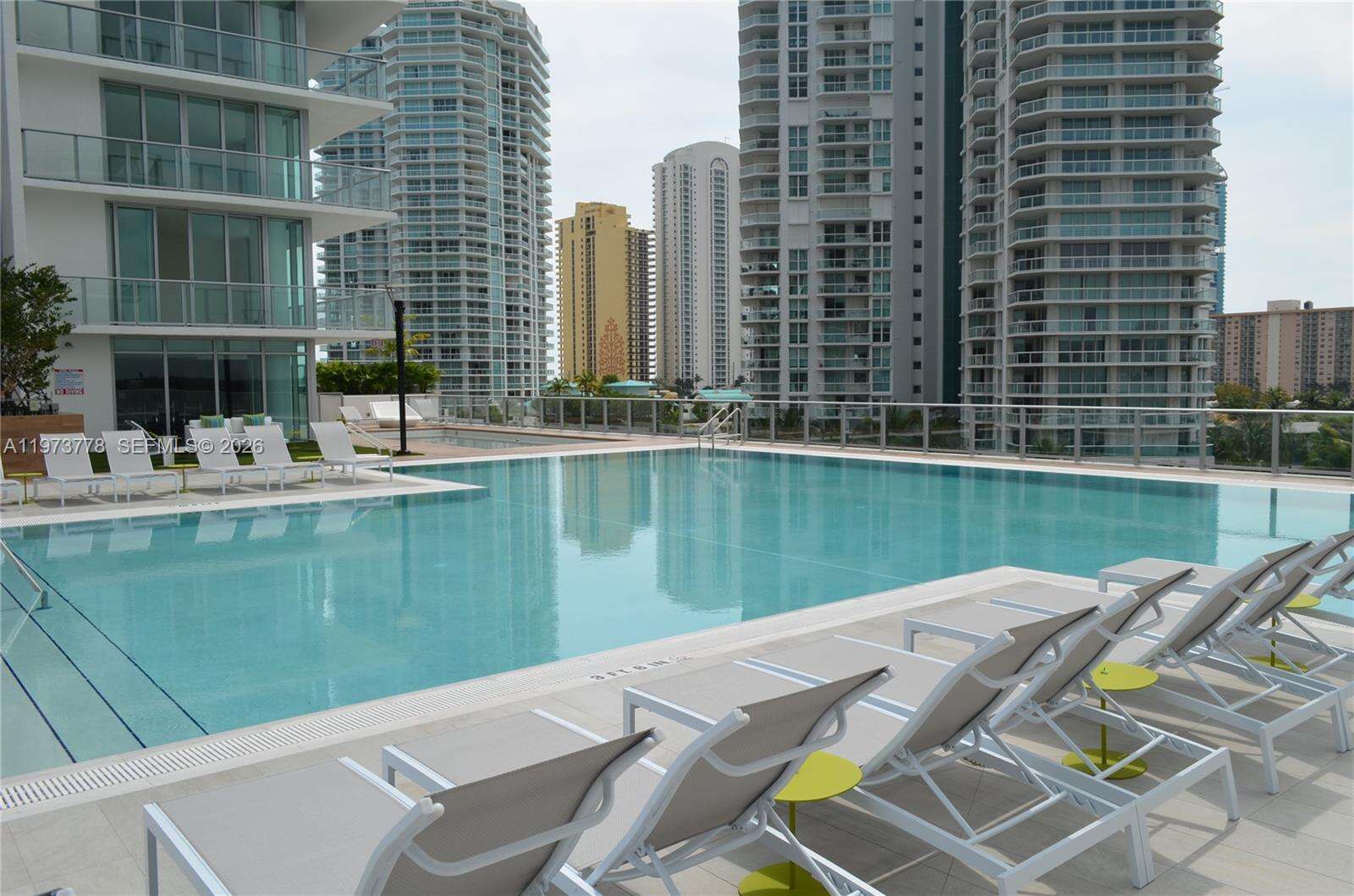PARQUE TOWERS - 300 Sunny Isles Blvd, Sunny Isles Beach, FL 33160 | Picture 39