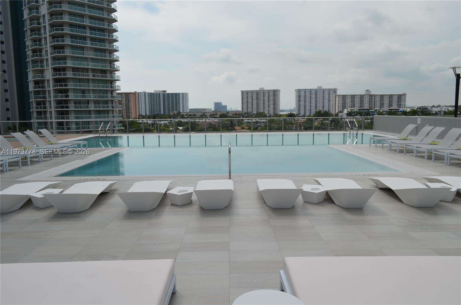 PARQUE TOWERS - 300 Sunny Isles Blvd, Sunny Isles Beach, FL 33160 | Picture 41