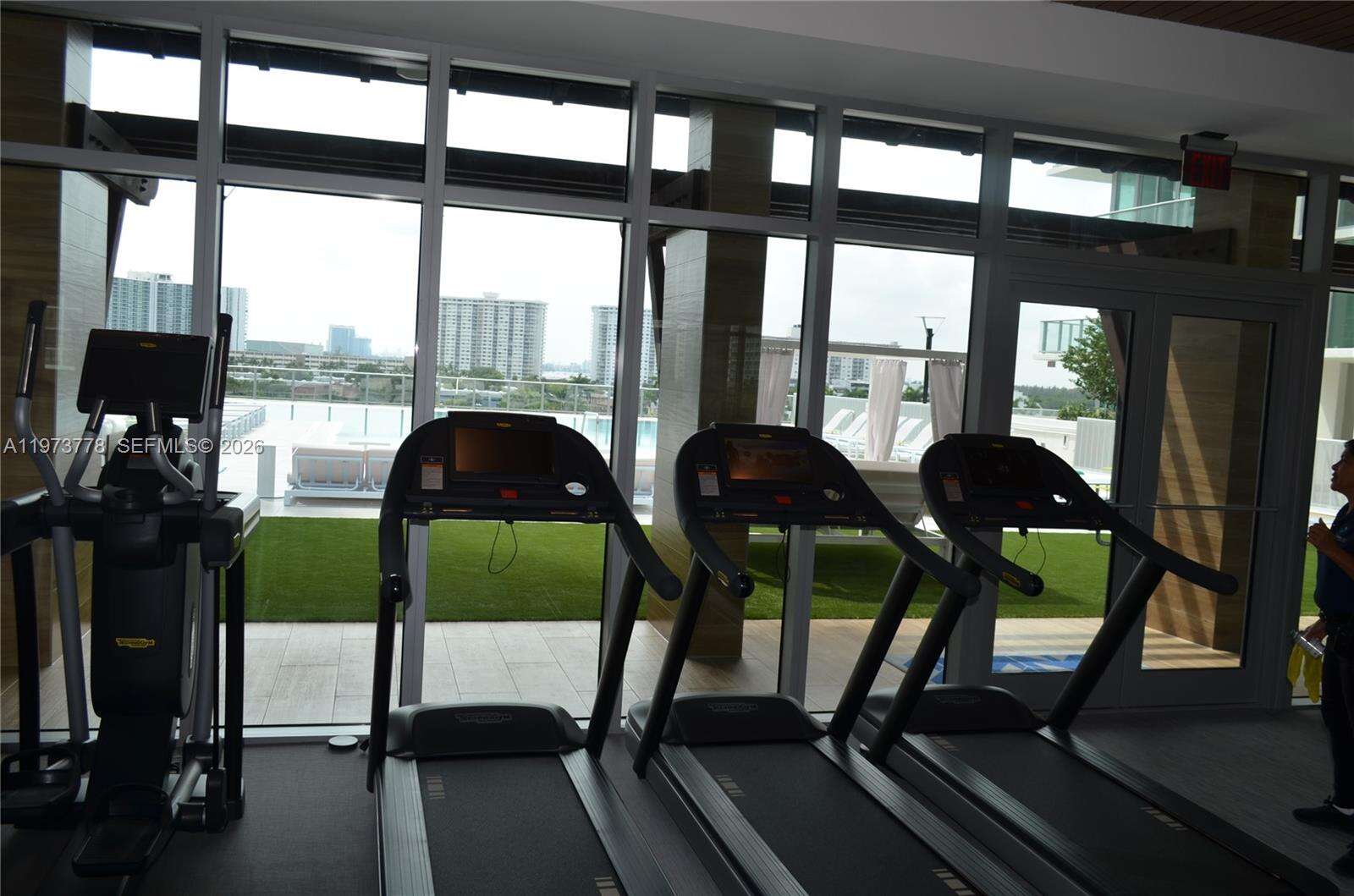 PARQUE TOWERS - 300 Sunny Isles Blvd, Sunny Isles Beach, FL 33160 | Picture 47