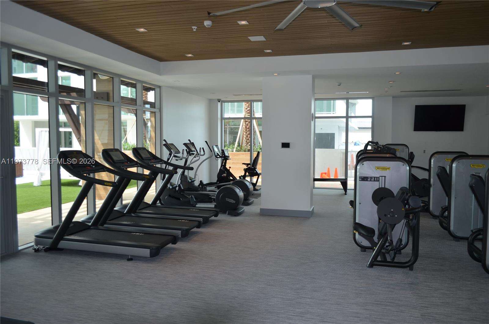 PARQUE TOWERS - 300 Sunny Isles Blvd, Sunny Isles Beach, FL 33160 | Picture 48