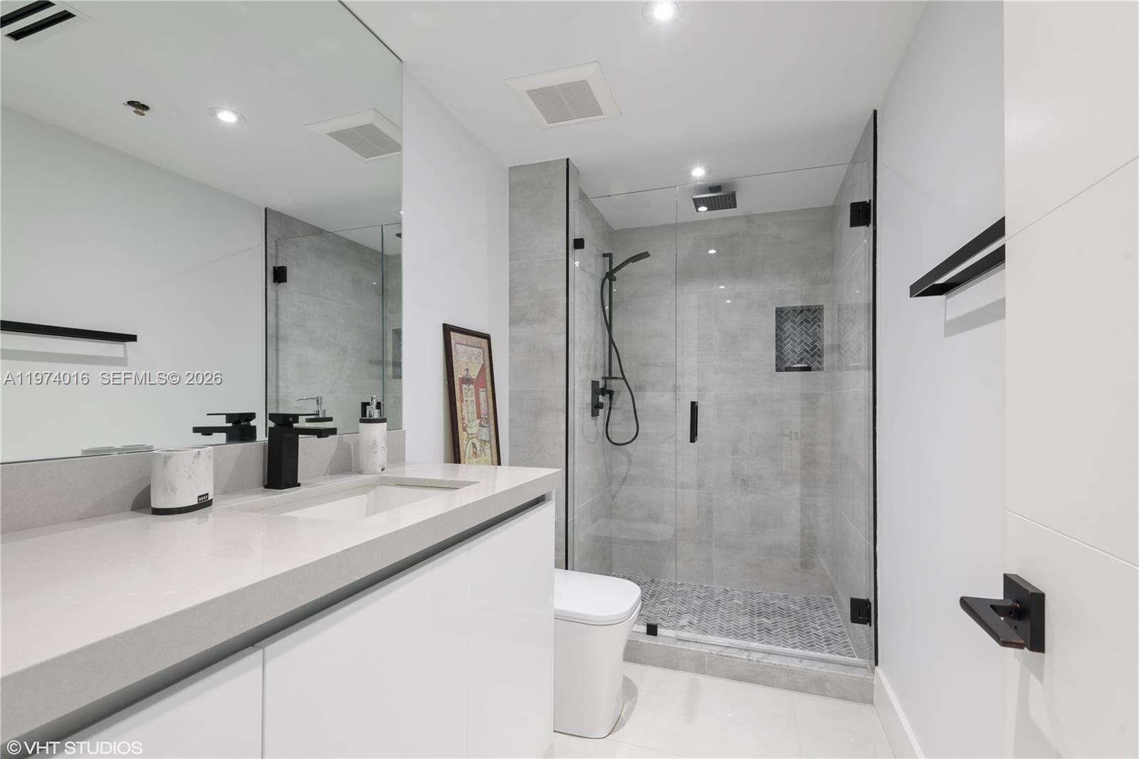 TURNBERRY ISLE - 19707 Turnberry Way, Aventura, FL 33180 | Picture 15