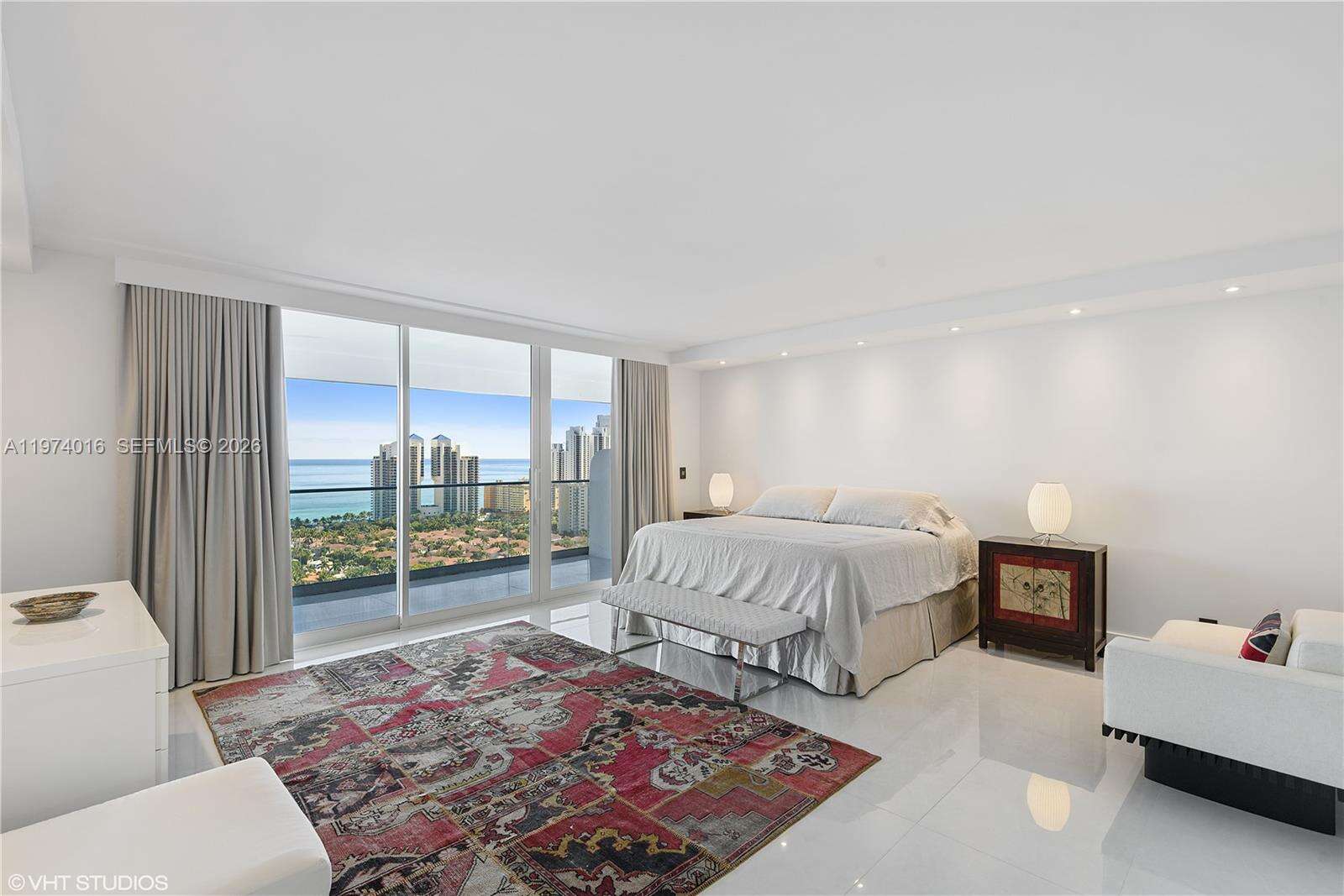 TURNBERRY ISLE - 19707 Turnberry Way, Aventura, FL 33180 | Picture 9