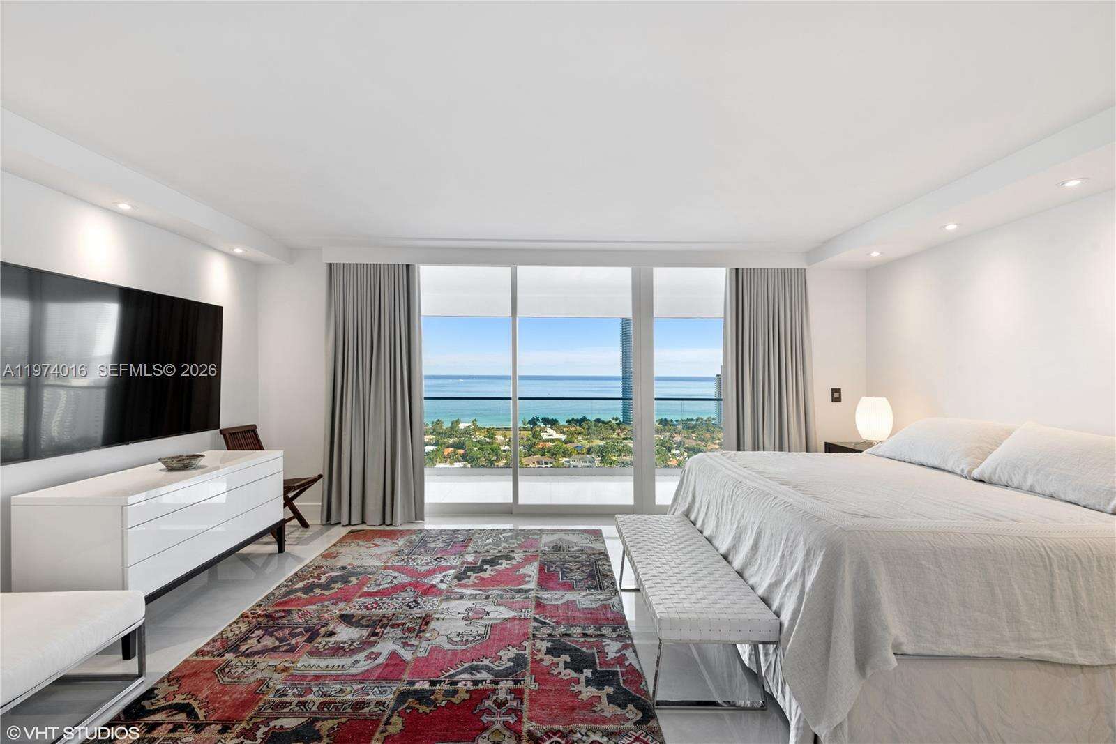 TURNBERRY ISLE - 19707 Turnberry Way, Aventura, FL 33180 | Picture 10