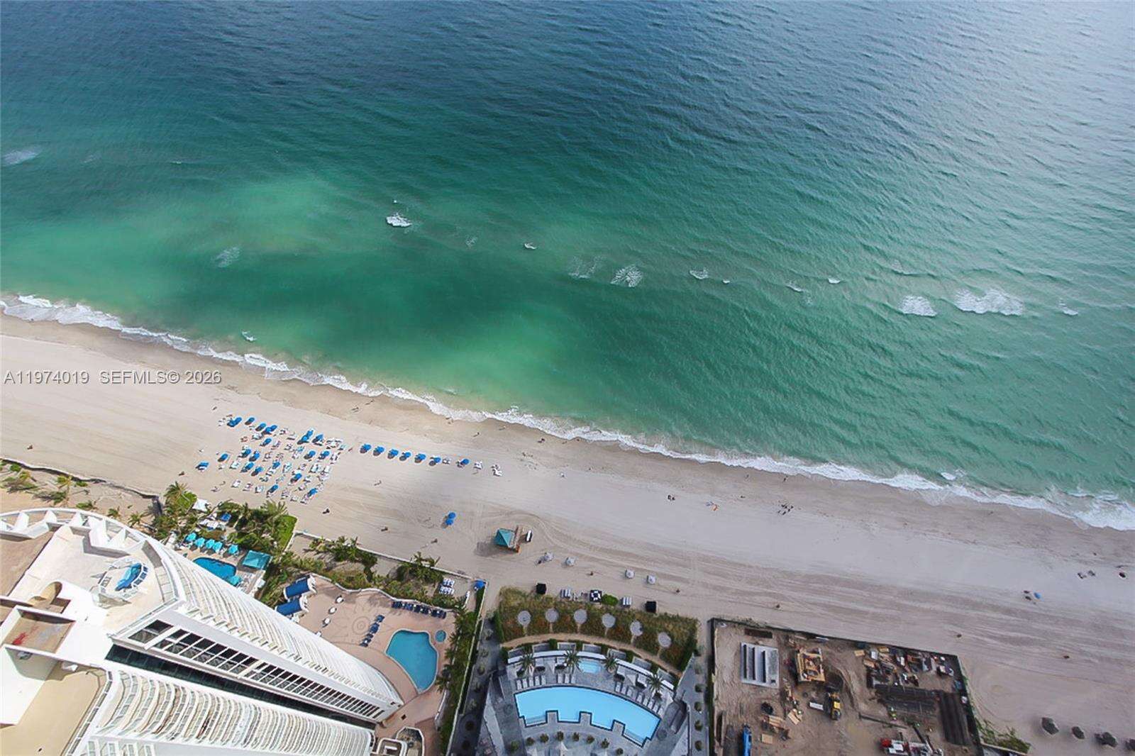 18555 COLLINS AVENUE - 18555 Collins Ave, Sunny Isles Beach, FL 33160 | Picture 3