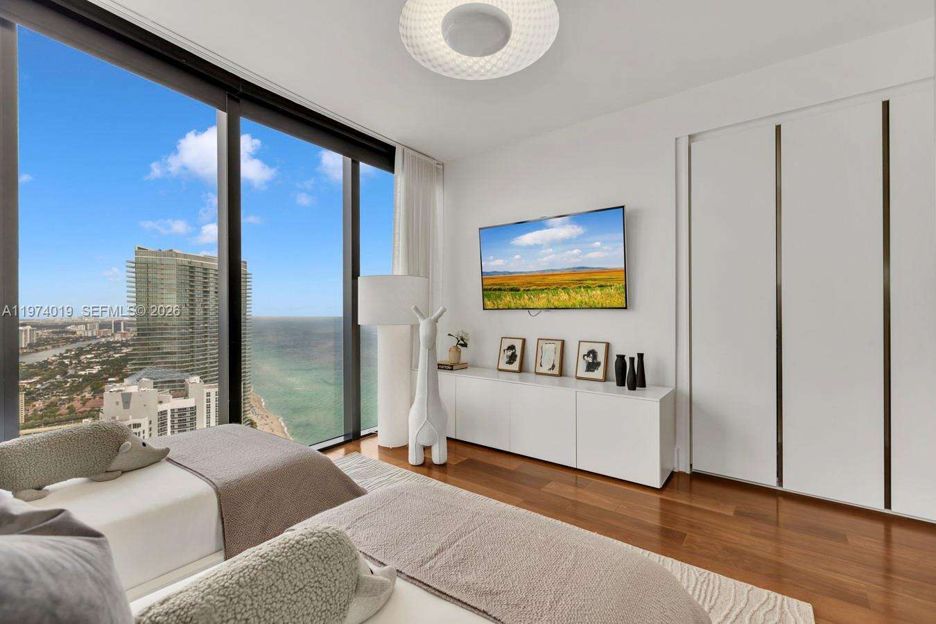 18555 COLLINS AVENUE - 18555 Collins Ave, Sunny Isles Beach, FL 33160 | Picture 31