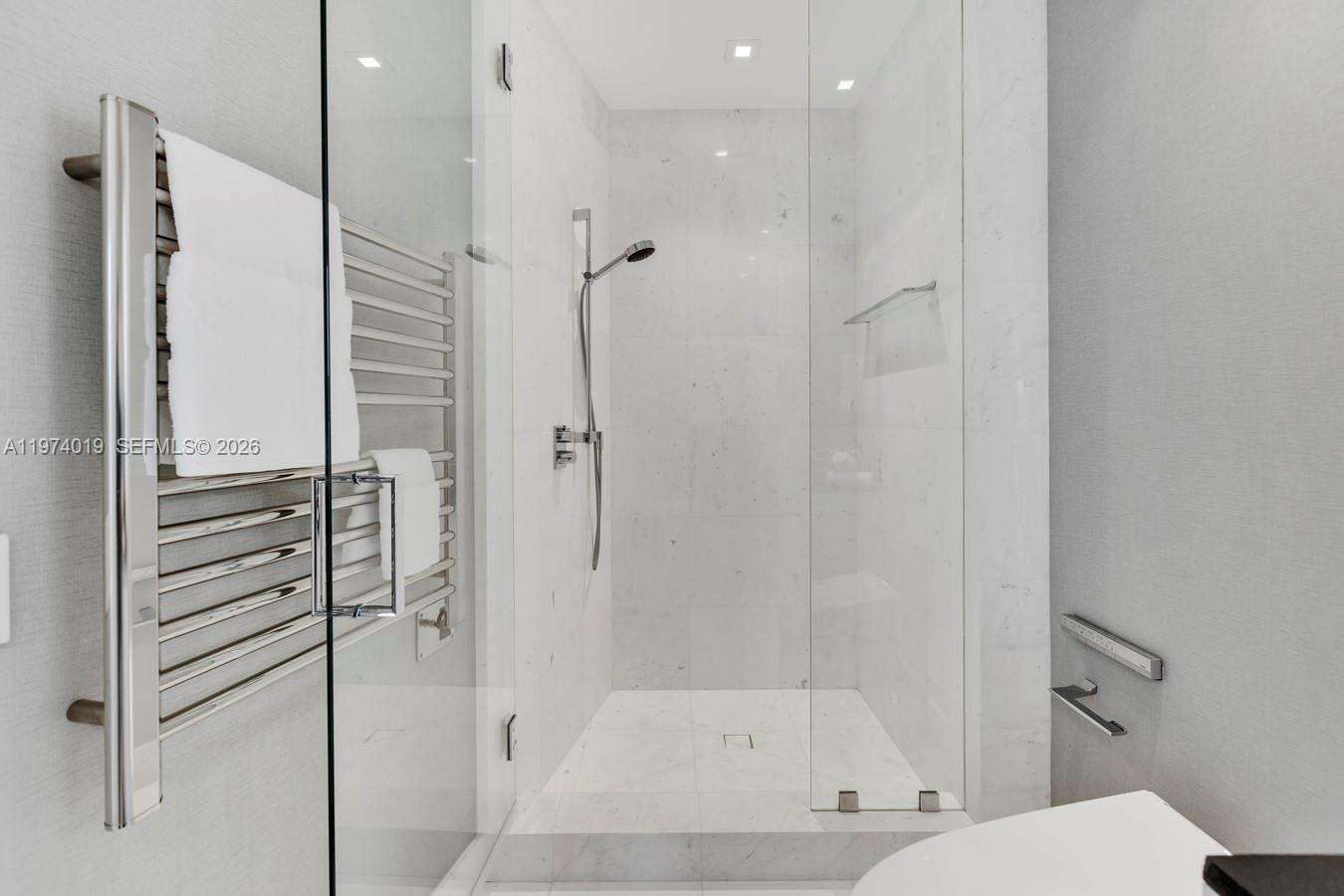 18555 COLLINS AVENUE - 18555 Collins Ave, Sunny Isles Beach, FL 33160 | Picture 33