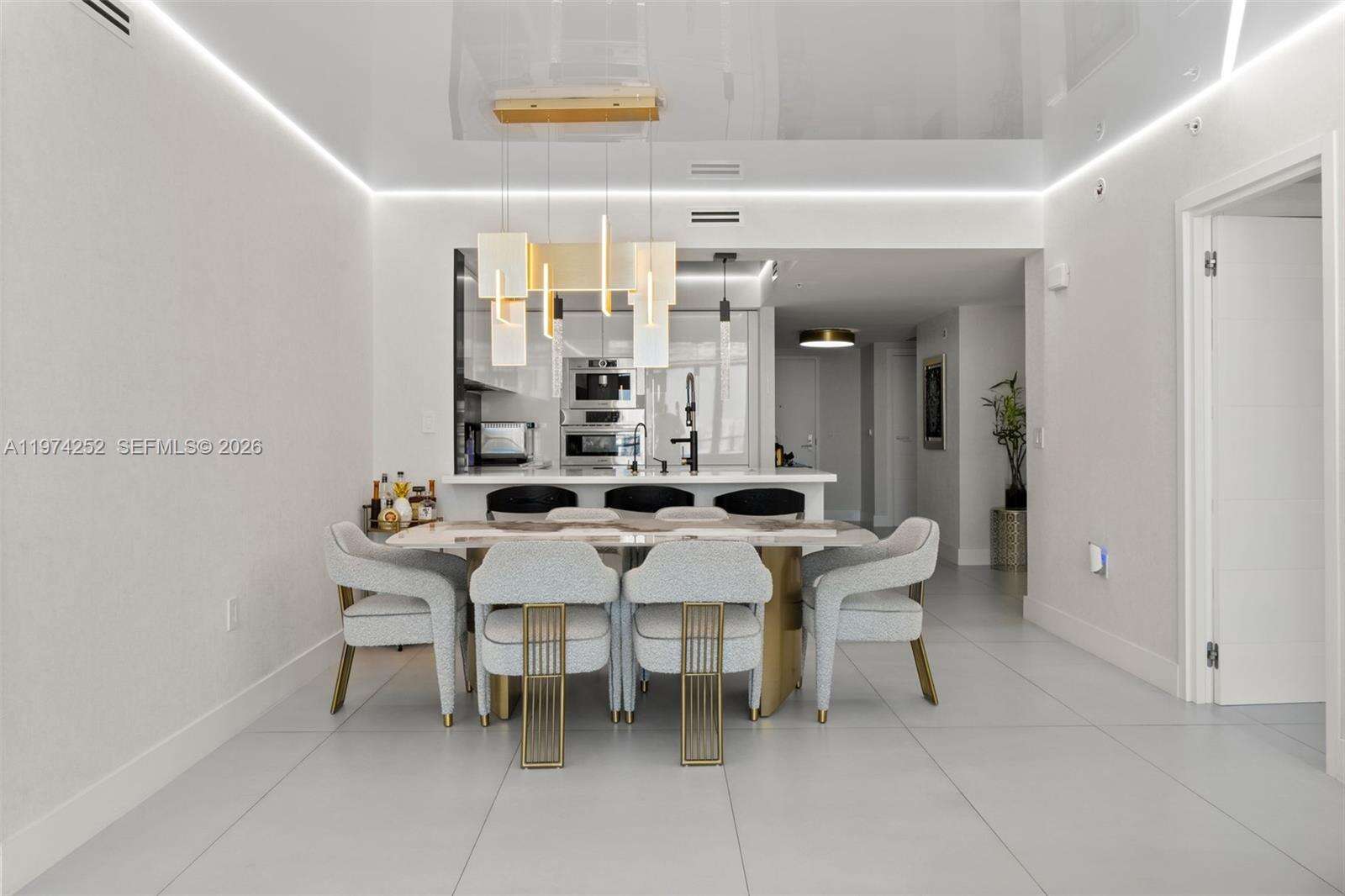 PARQUE TOWERS - 300 Sunny Isles Blvd, Sunny Isles Beach, FL 33160 | Picture 11