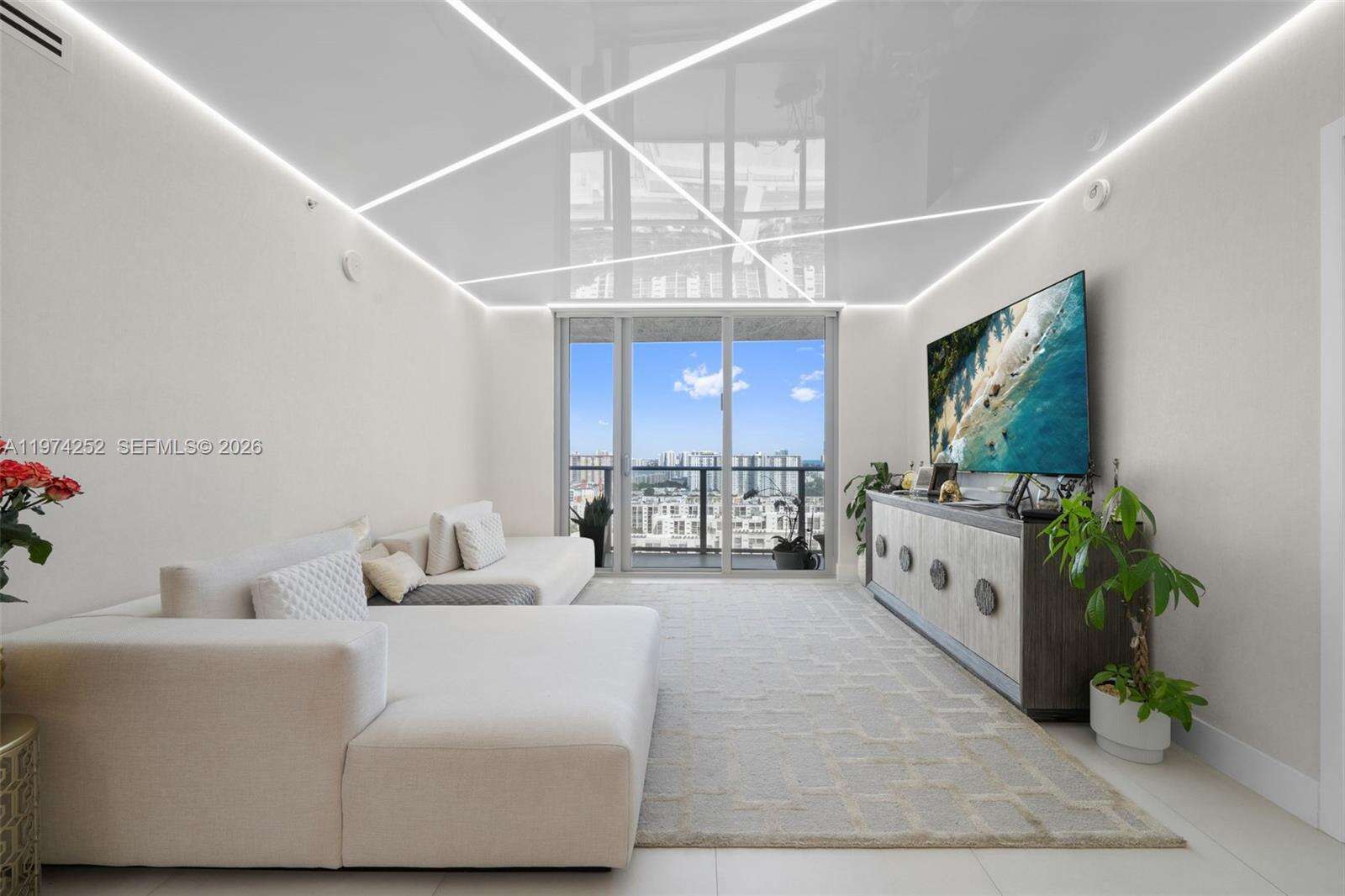 PARQUE TOWERS - 300 Sunny Isles Blvd, Sunny Isles Beach, FL 33160 | Picture 14