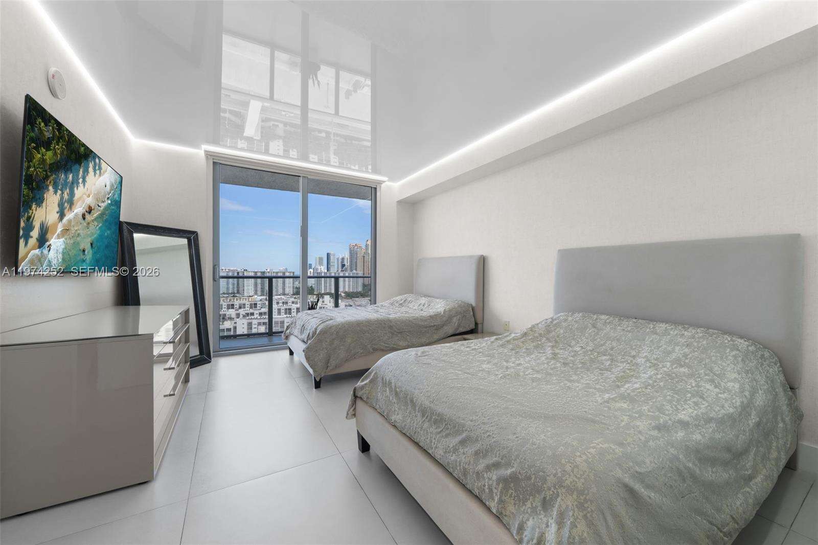 PARQUE TOWERS - 300 Sunny Isles Blvd, Sunny Isles Beach, FL 33160 | Picture 21