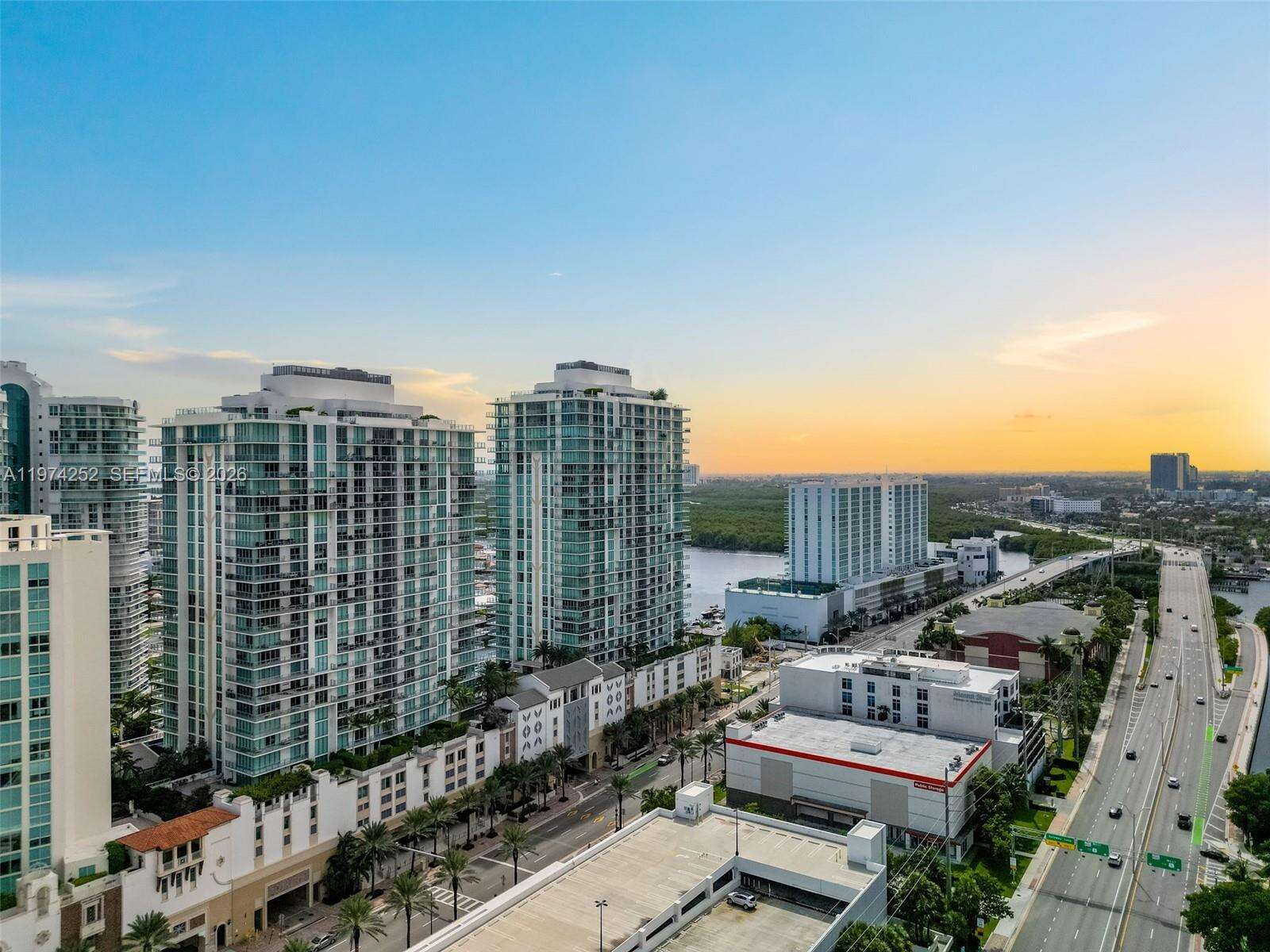 PARQUE TOWERS - 300 Sunny Isles Blvd, Sunny Isles Beach, FL 33160 | Picture 51