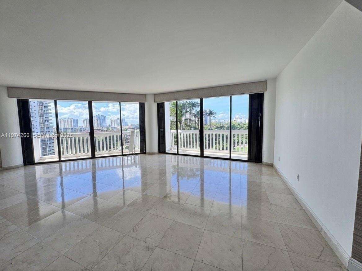 2000 Williams Island at 2000 Island Blvd, Aventura, FL 33160 - For Sale photo 2