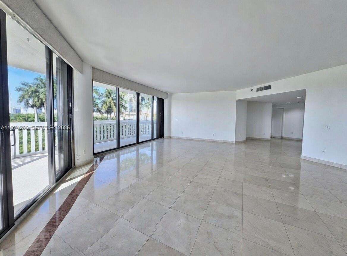 2000 Williams Island at 2000 Island Blvd, Aventura, FL 33160 - For Sale photo 3