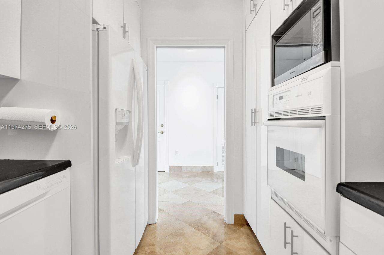 THE DECOPLAGE - 100 Lincoln Rd, Miami Beach, FL 33139 | Picture 14