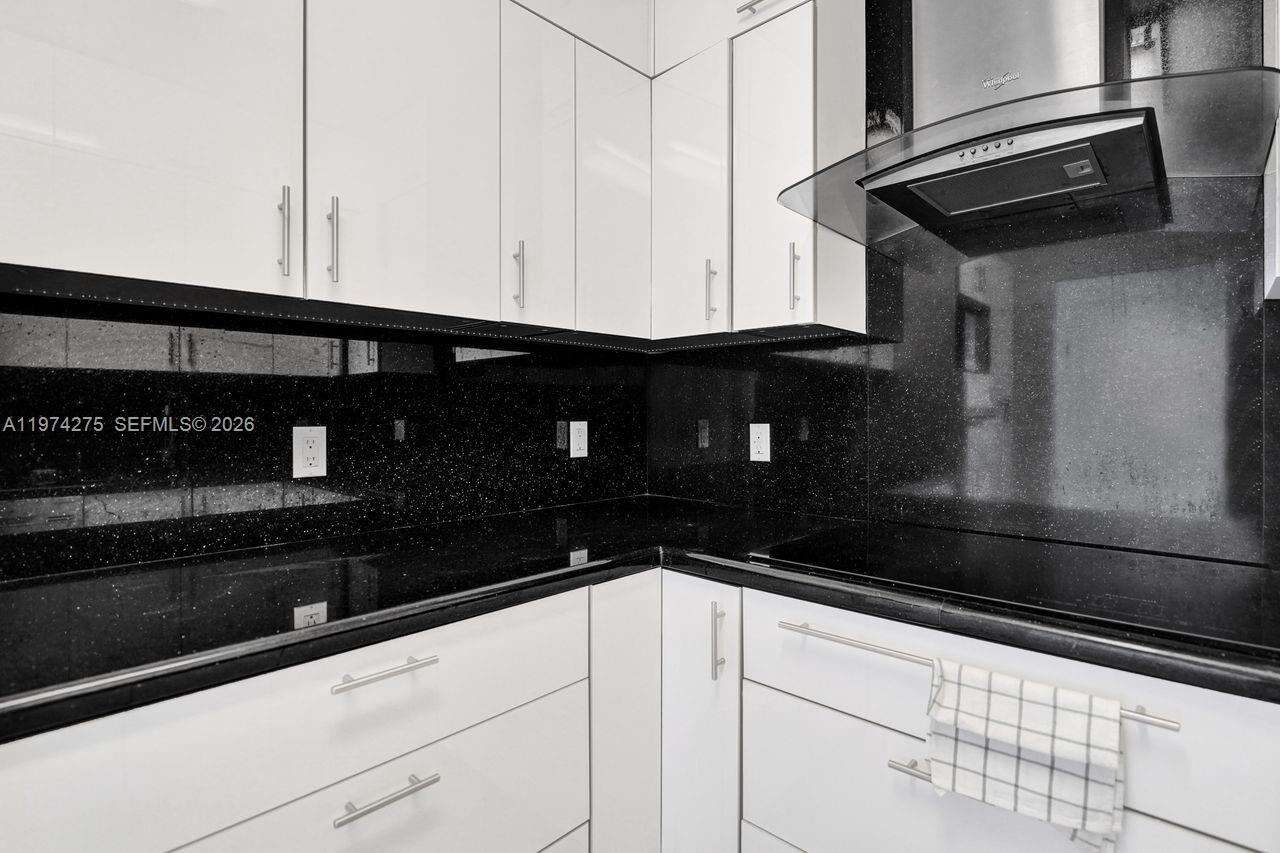 THE DECOPLAGE - 100 Lincoln Rd, Miami Beach, FL 33139 | Picture 16