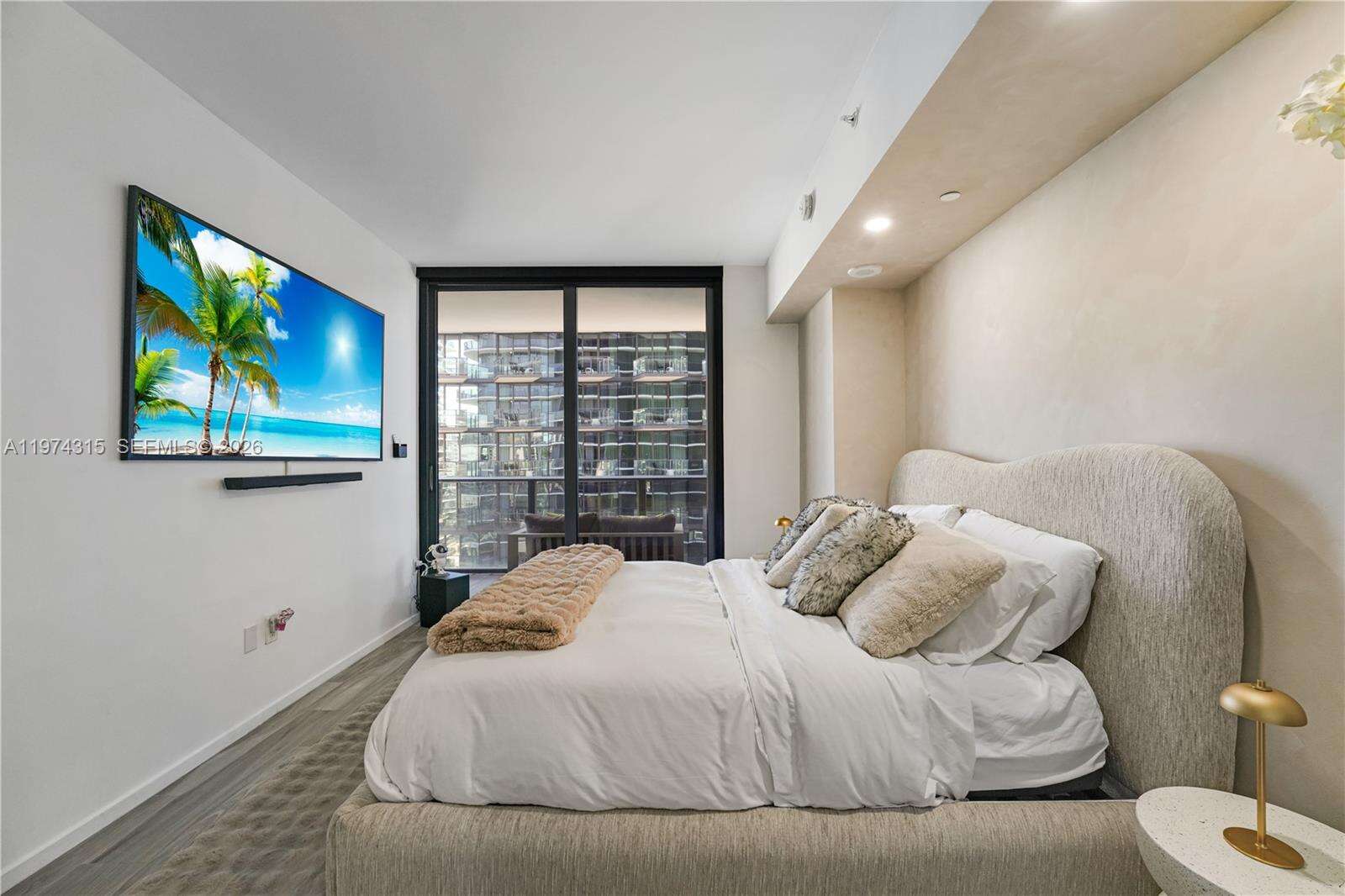 Sls Lux at 801 Miami Ave, Miami, FL 33130 - For Sale photo 15