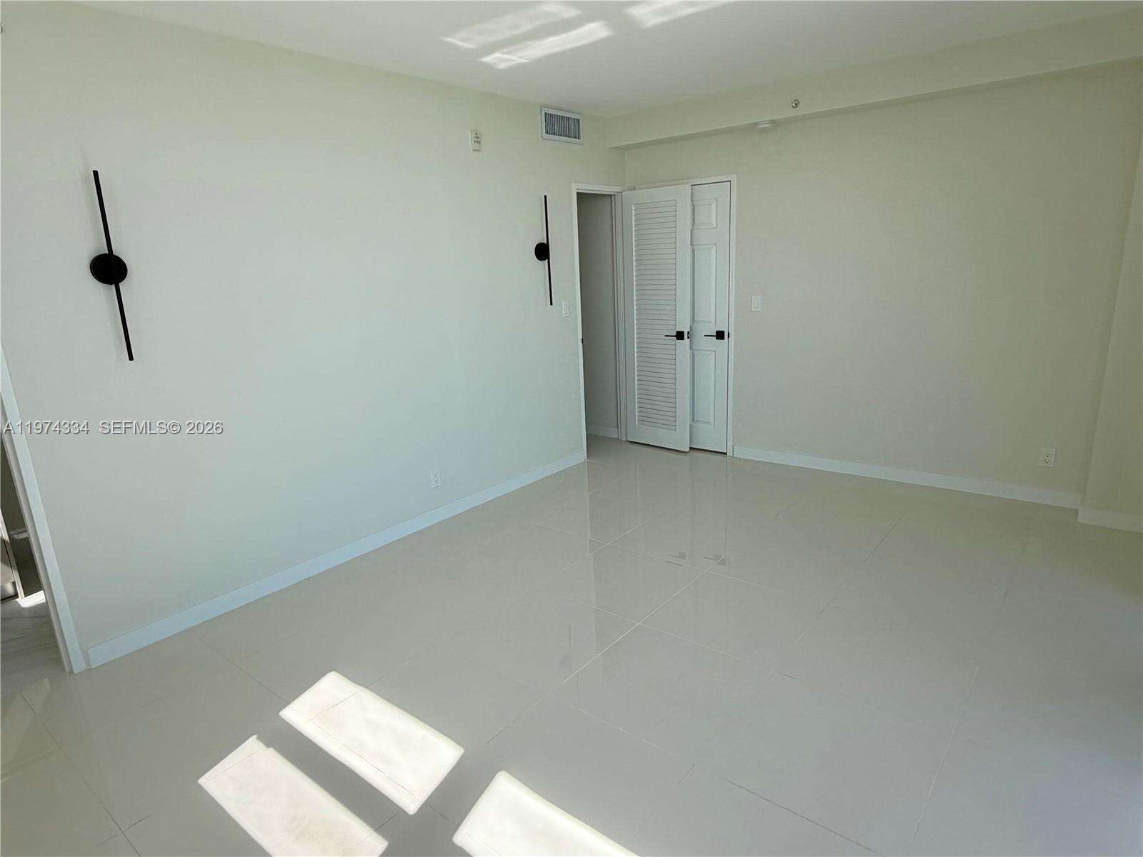 The Residences at 3001 Ocean Dr, Hollywood, FL 33019 - For Sale photo 17