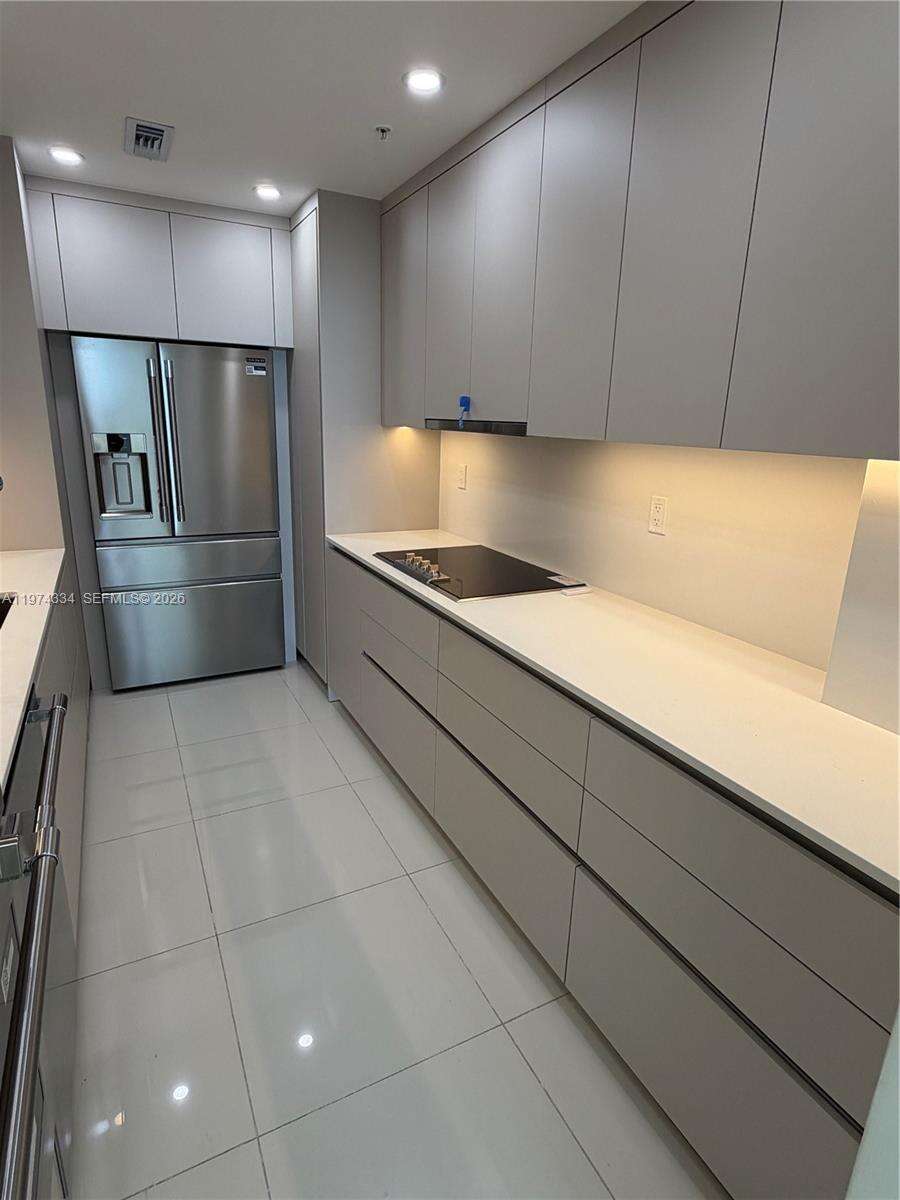 The Residences at 3001 Ocean Dr, Hollywood, FL 33019 - For Sale photo 4