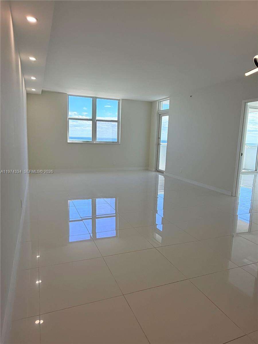 The Residences at 3001 Ocean Dr, Hollywood, FL 33019 - For Sale photo 8