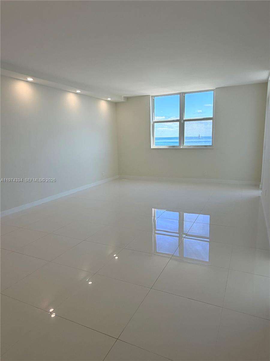 The Residences at 3001 Ocean Dr, Hollywood, FL 33019 - For Sale photo 9