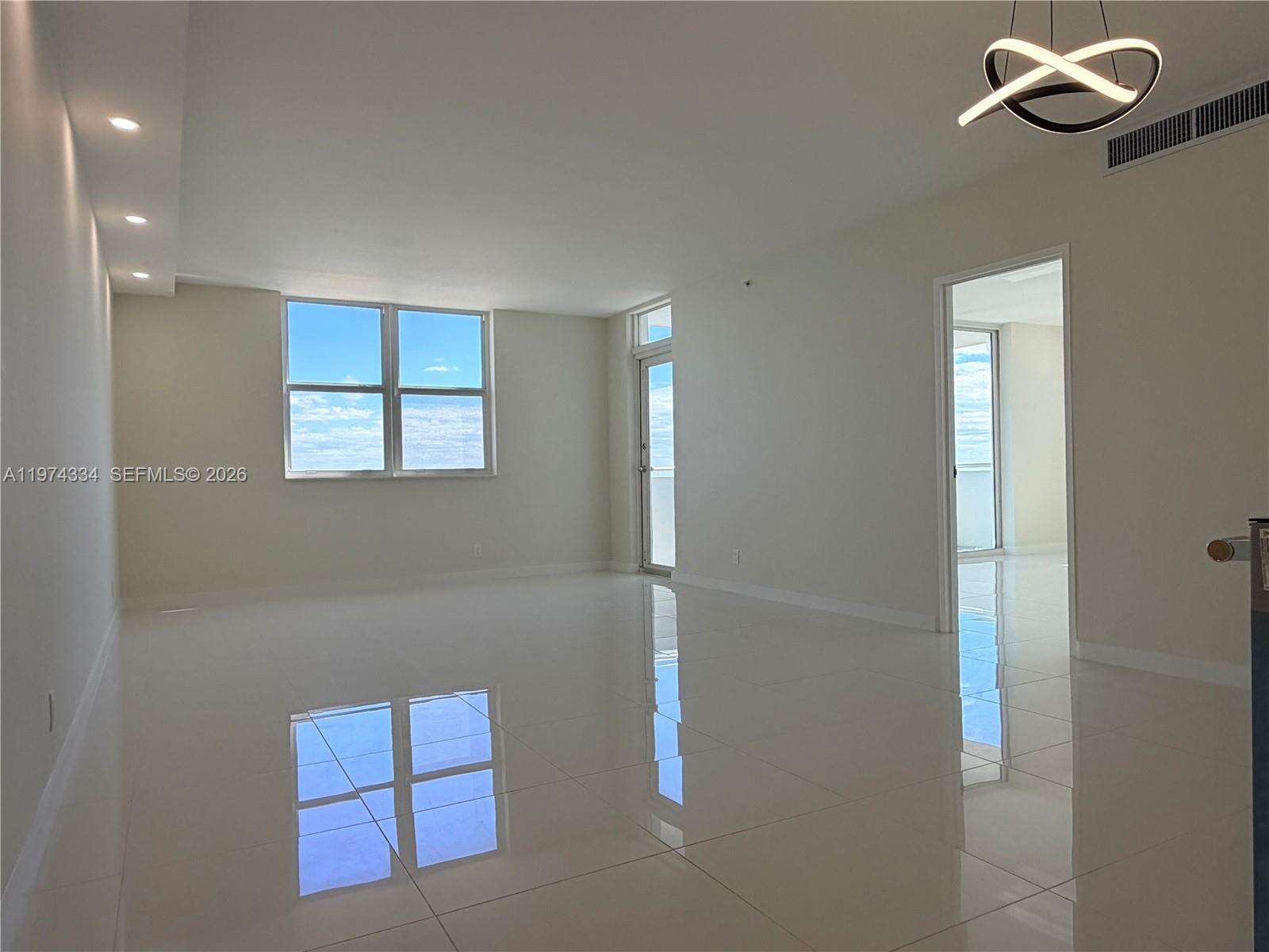 The Residences at 3001 Ocean Dr, Hollywood, FL 33019 - For Sale photo 10