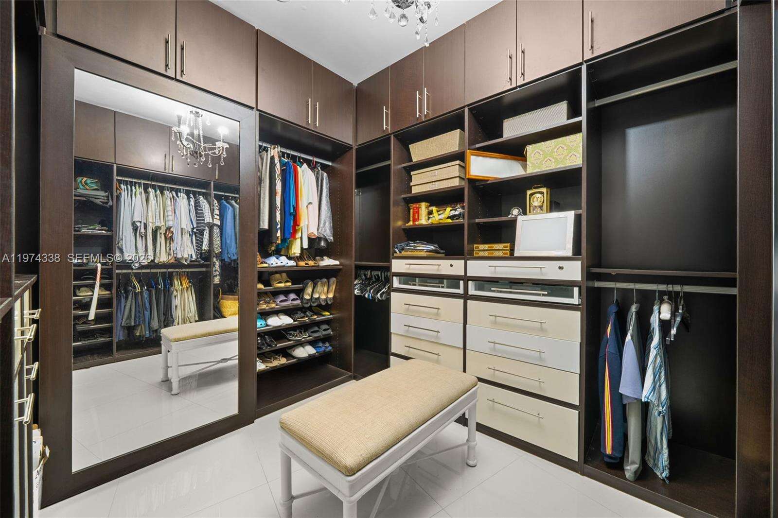 MAJESTIC TOWER AT BAL HARBOUR - 9601 Collins Ave, Bal Harbour, FL 33154 | Picture 25