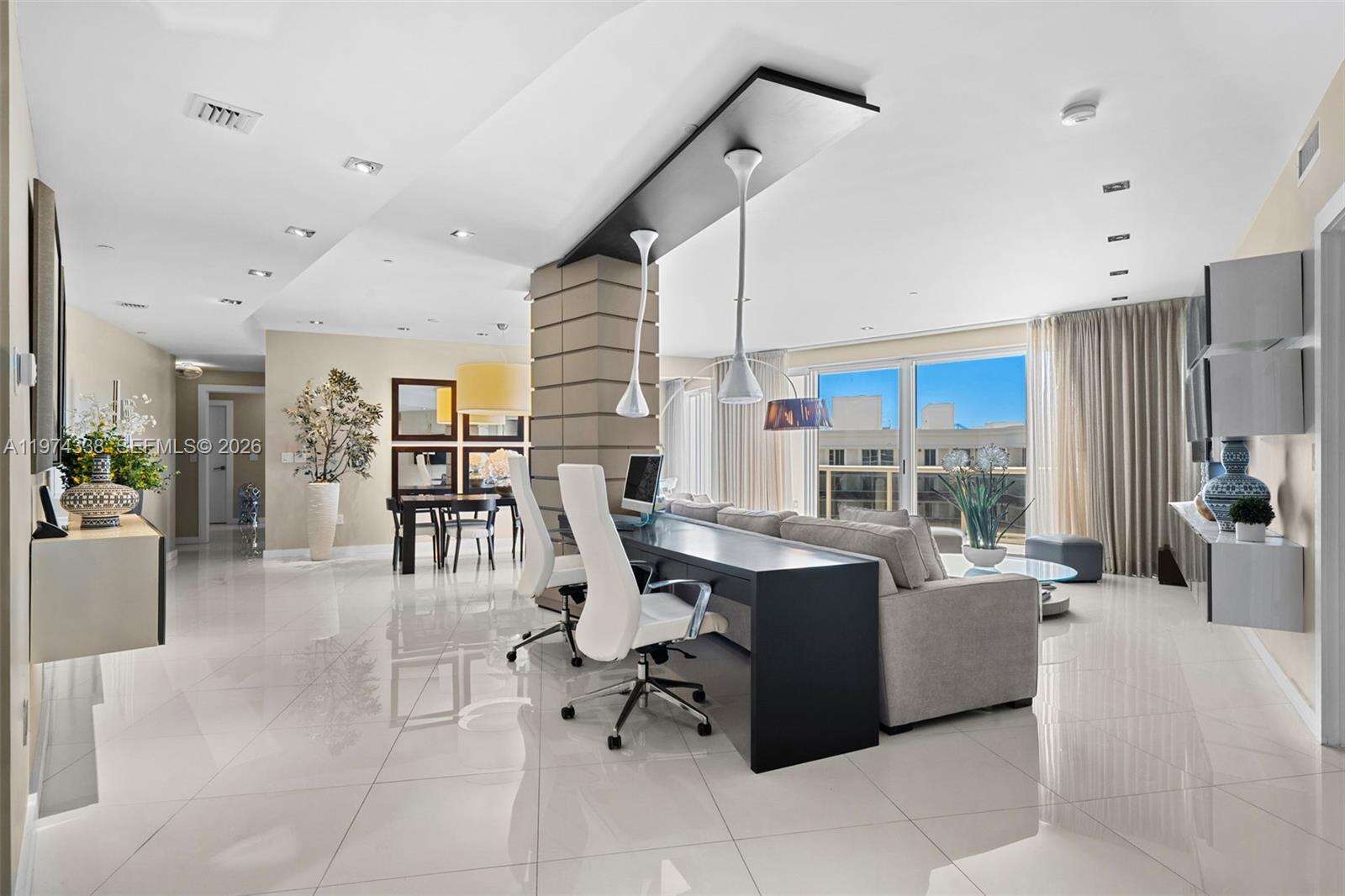 MAJESTIC TOWER AT BAL HARBOUR - 9601 Collins Ave, Bal Harbour, FL 33154 | Picture 4