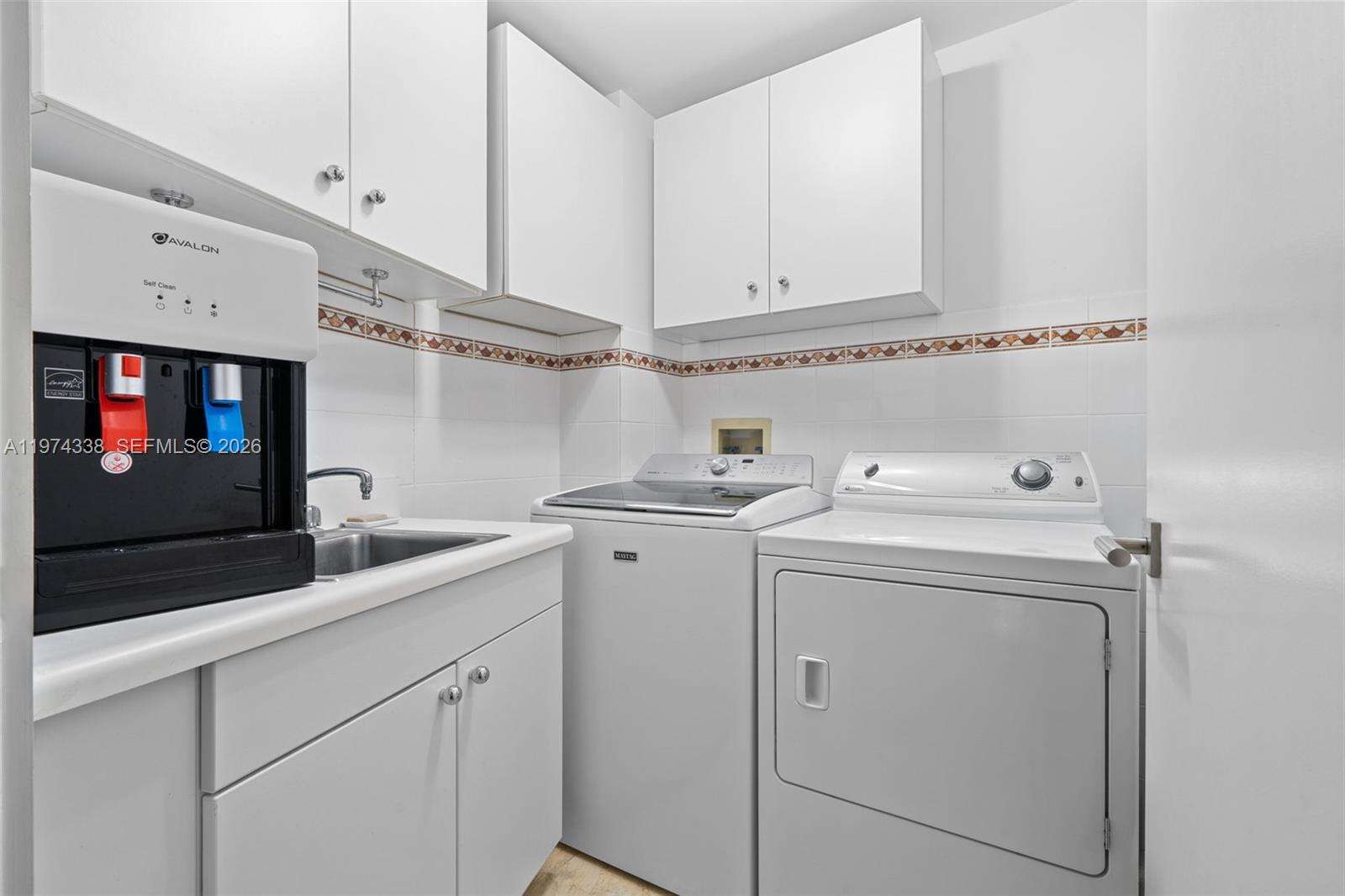 MAJESTIC TOWER AT BAL HARBOUR - 9601 Collins Ave, Bal Harbour, FL 33154 | Picture 31