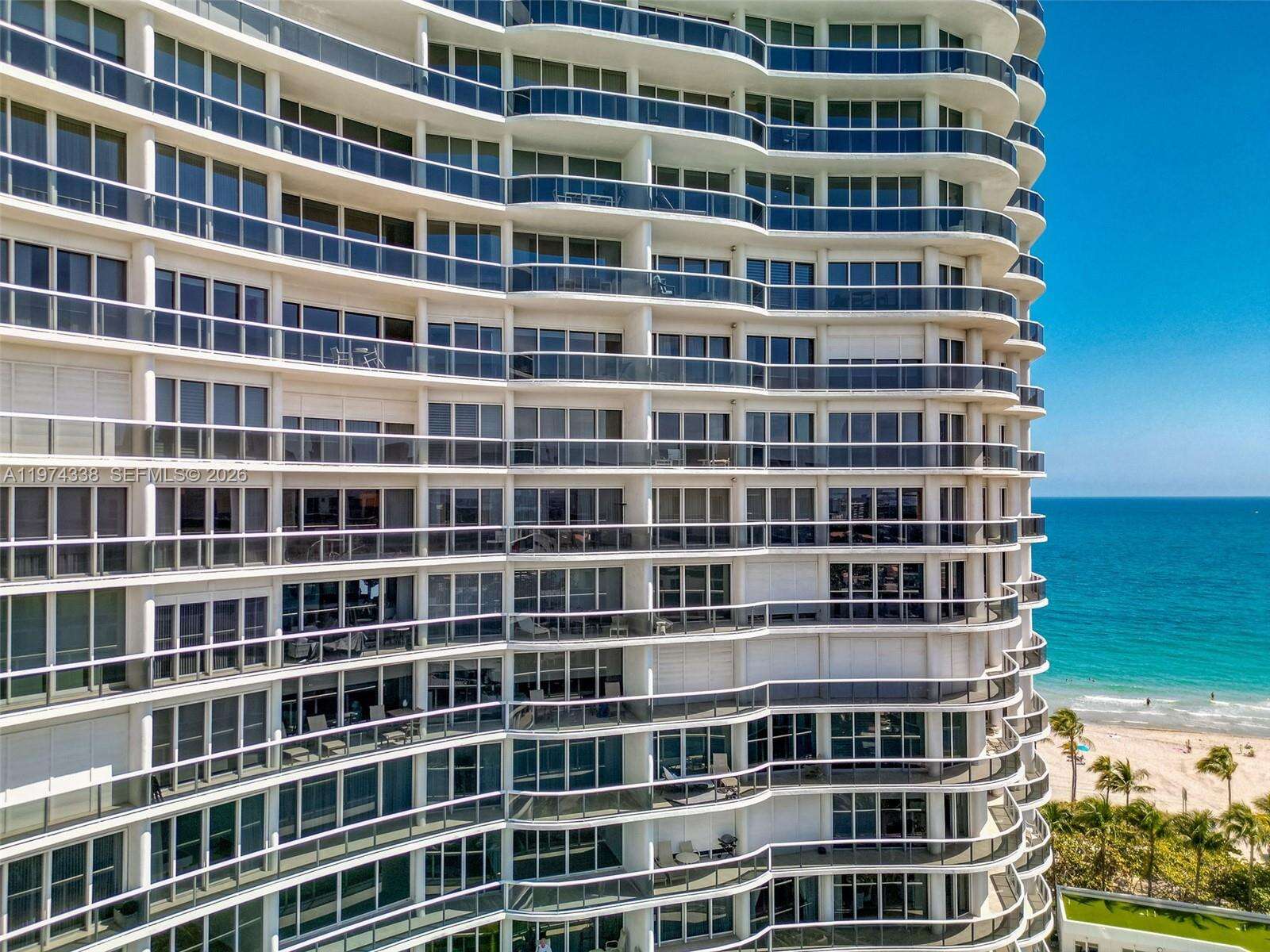 MAJESTIC TOWER AT BAL HARBOUR - 9601 Collins Ave, Bal Harbour, FL 33154 | Picture 37