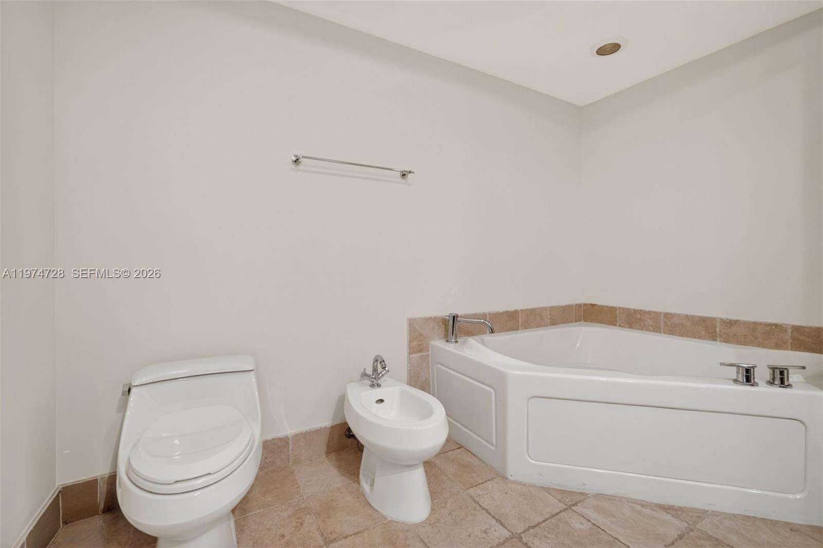 Trump Royale at 18201 Collins Ave, Sunny Isles Beach, FL 33160 - For Sale photo 25