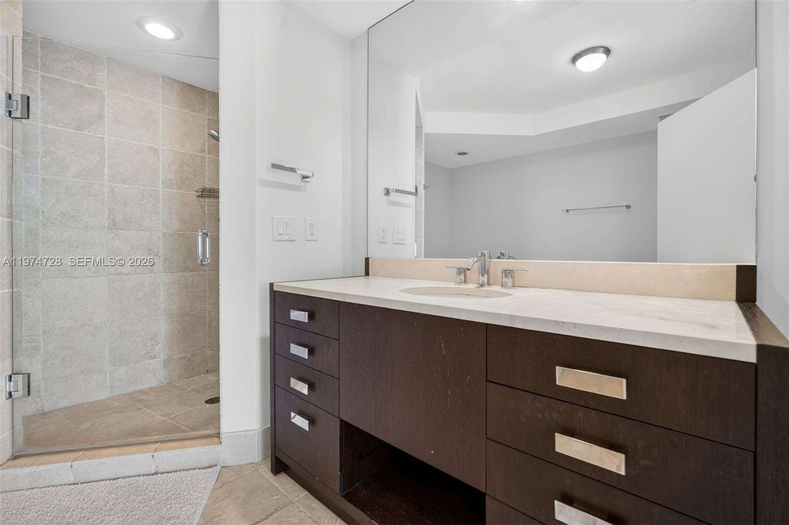 Trump Royale at 18201 Collins Ave, Sunny Isles Beach, FL 33160 - For Sale photo 5