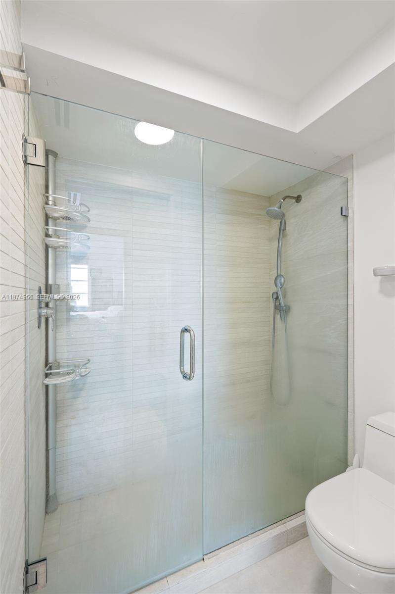 Brickell Bay Club at 2333 Brickell Ave, Miami, FL 33129 - For Sale photo 16