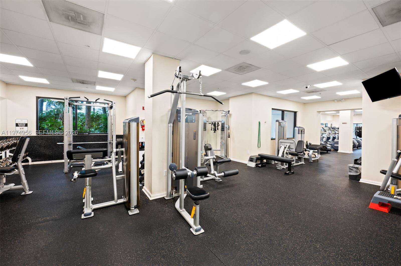 Brickell Bay Club at 2333 Brickell Ave, Miami, FL 33129 - For Sale photo 20