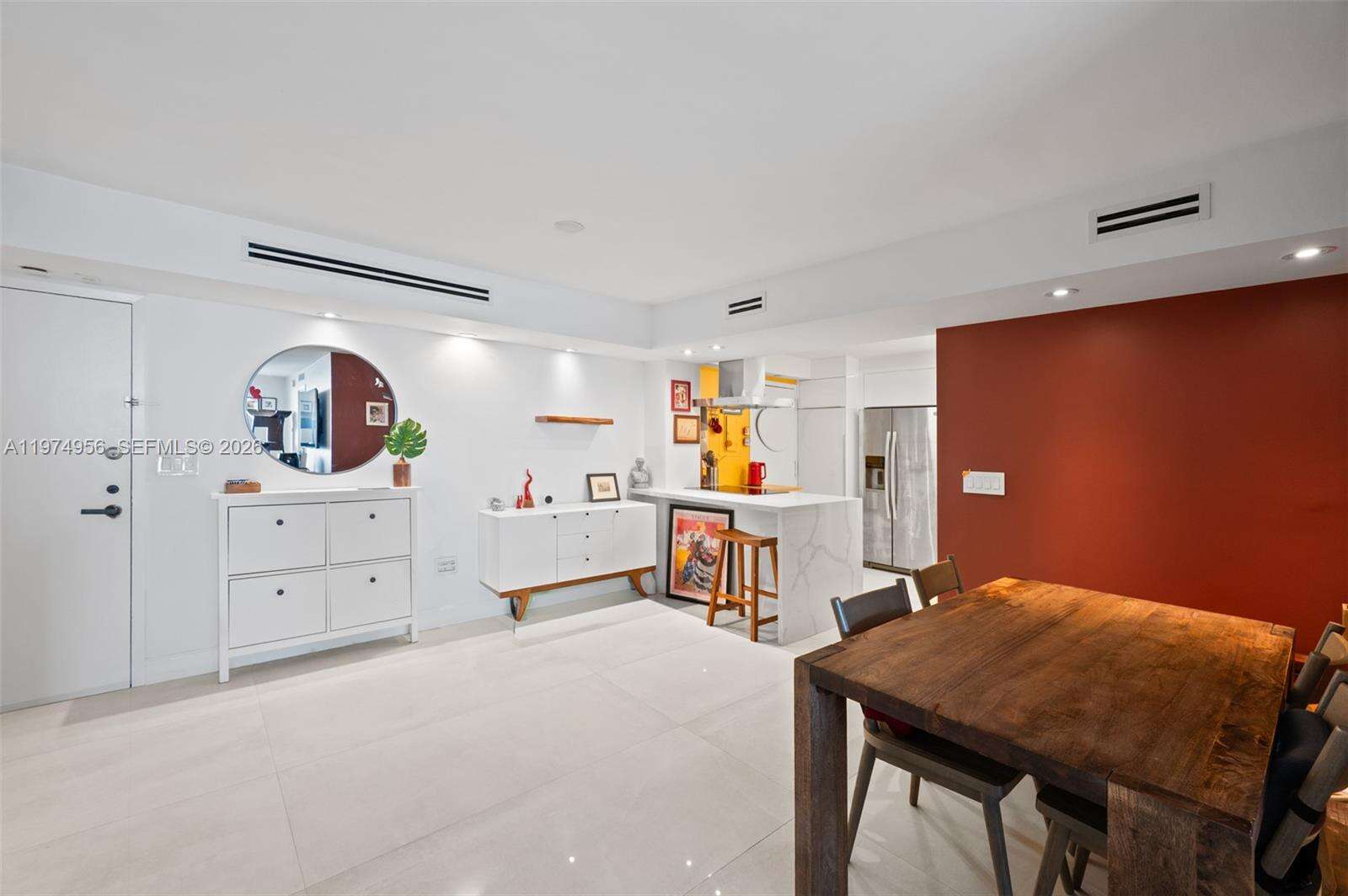 Brickell Bay Club at 2333 Brickell Ave, Miami, FL 33129 - For Sale photo 3