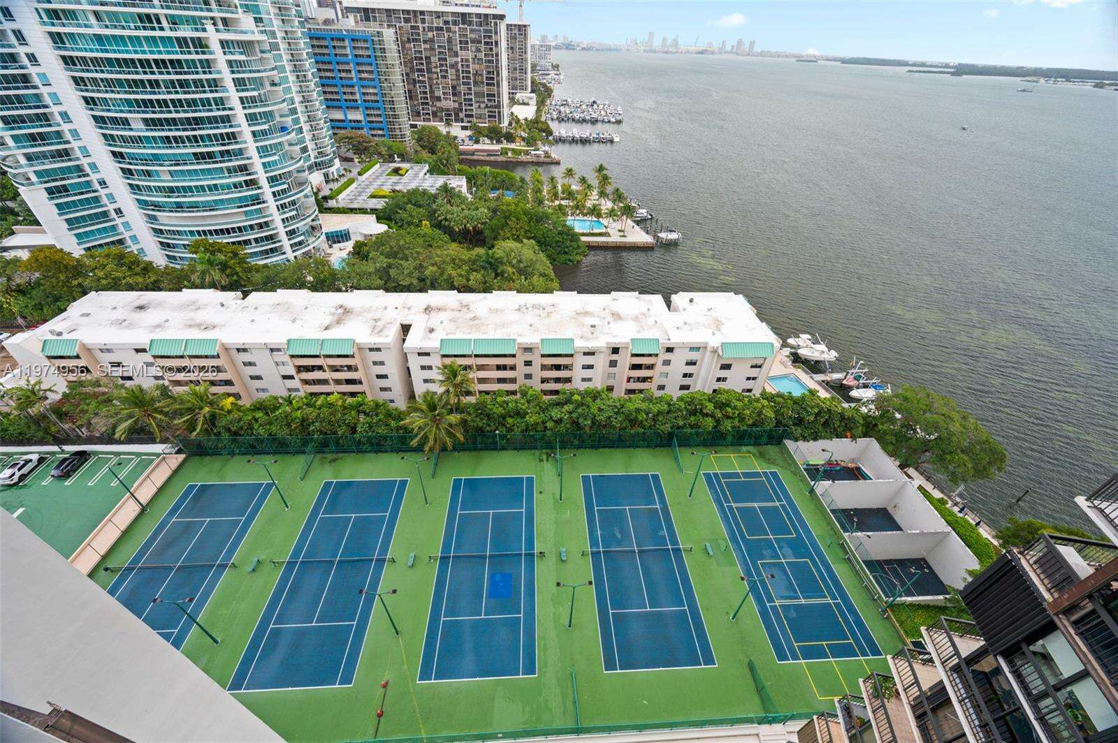Brickell Bay Club at 2333 Brickell Ave, Miami, FL 33129 - For Sale photo 25